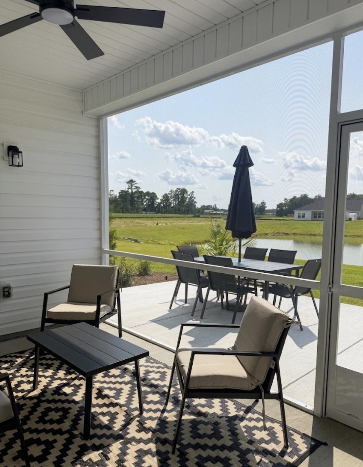 413 Sea Breeze Way Property Photo 15