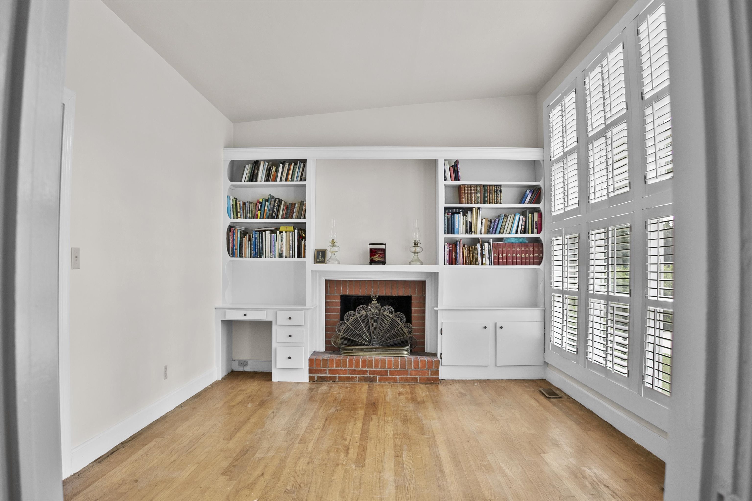 209 Melrose Ave. Property Photo 8