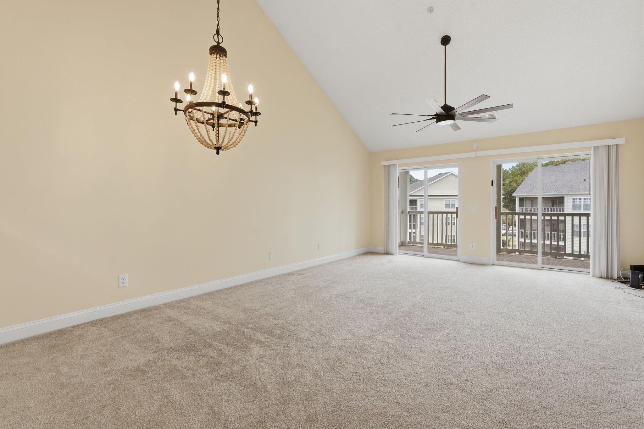 627 Woodmoor Dr. Property Photo 15