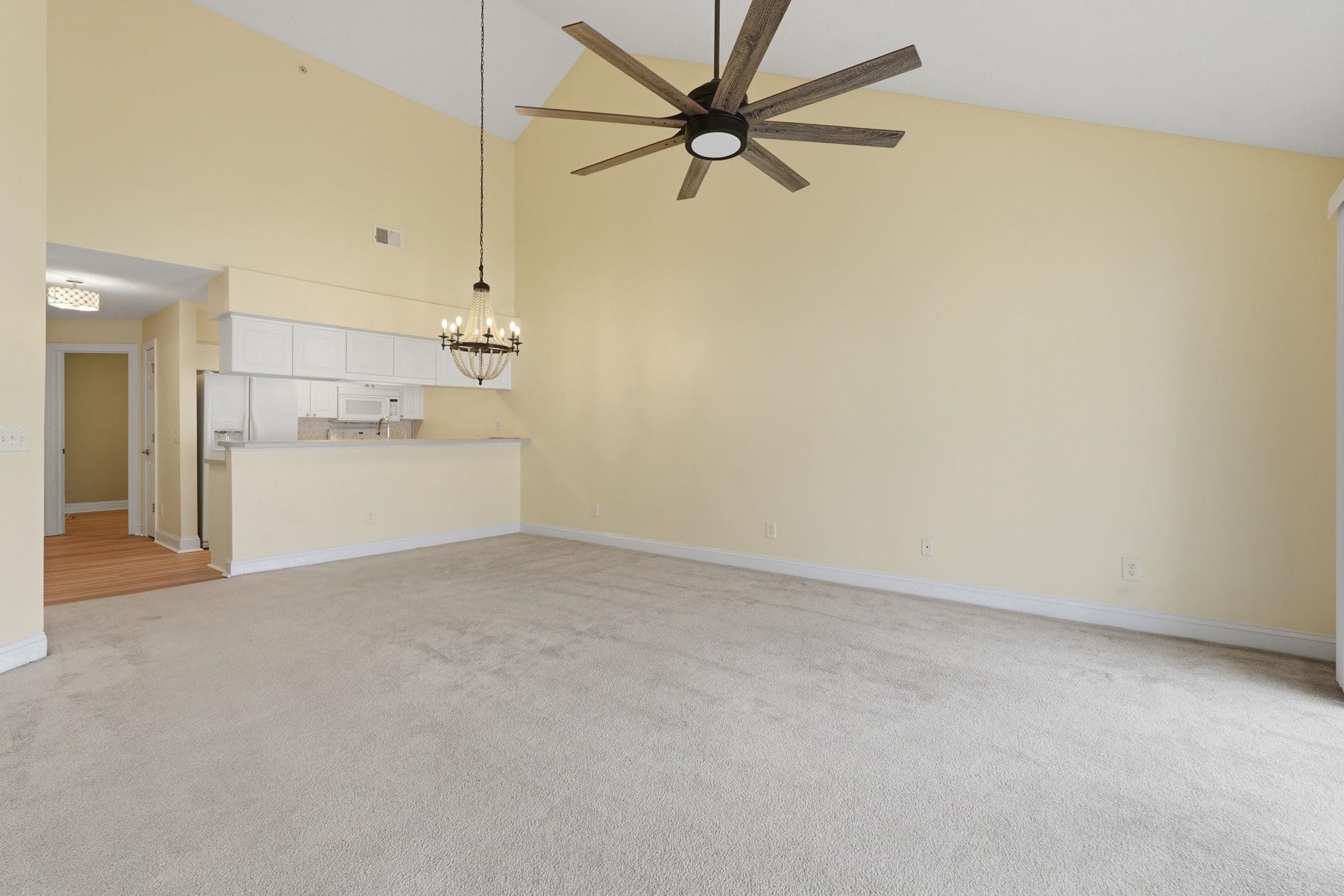 627 Woodmoor Dr. Property Photo 21