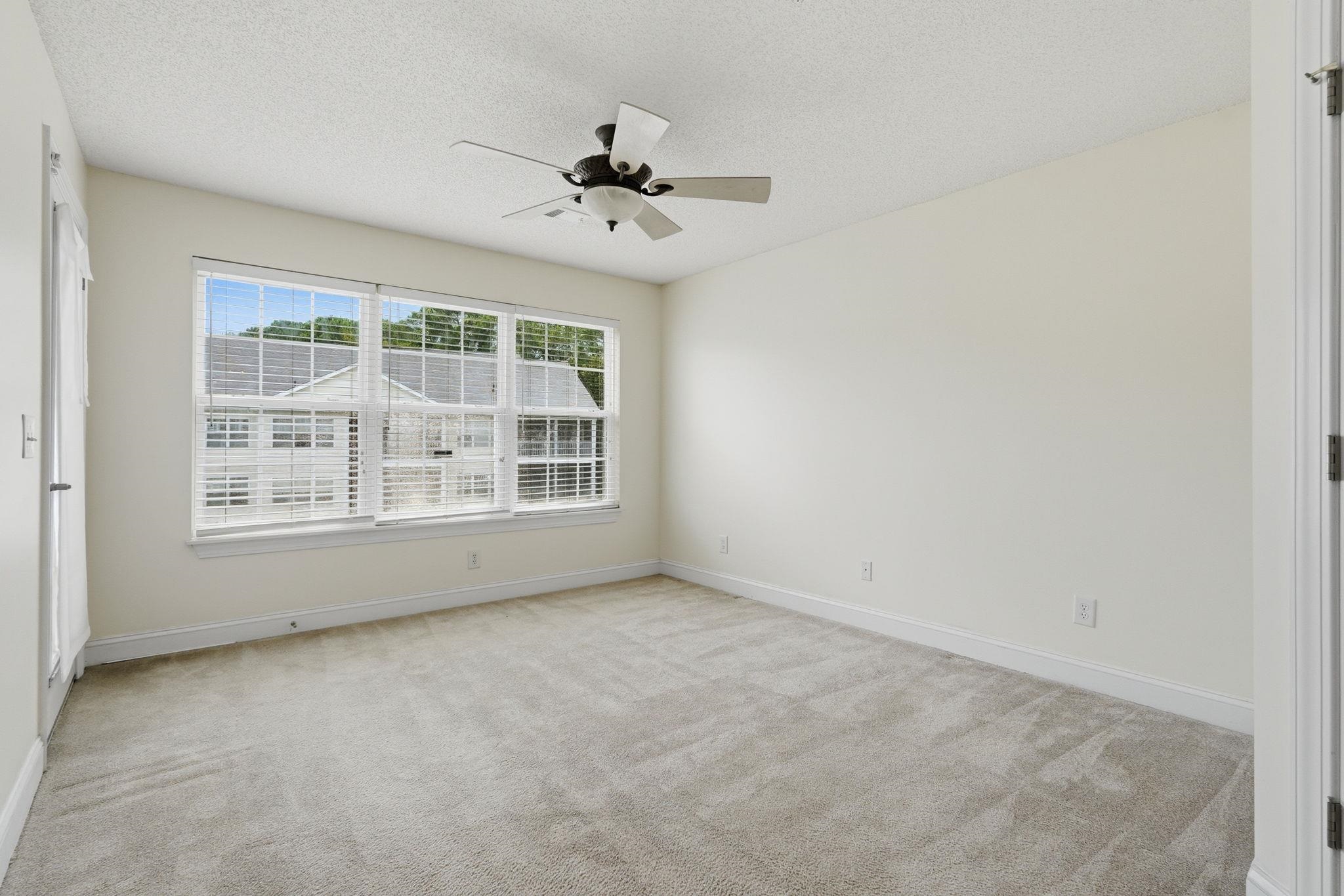 627 Woodmoor Dr. Property Photo 22