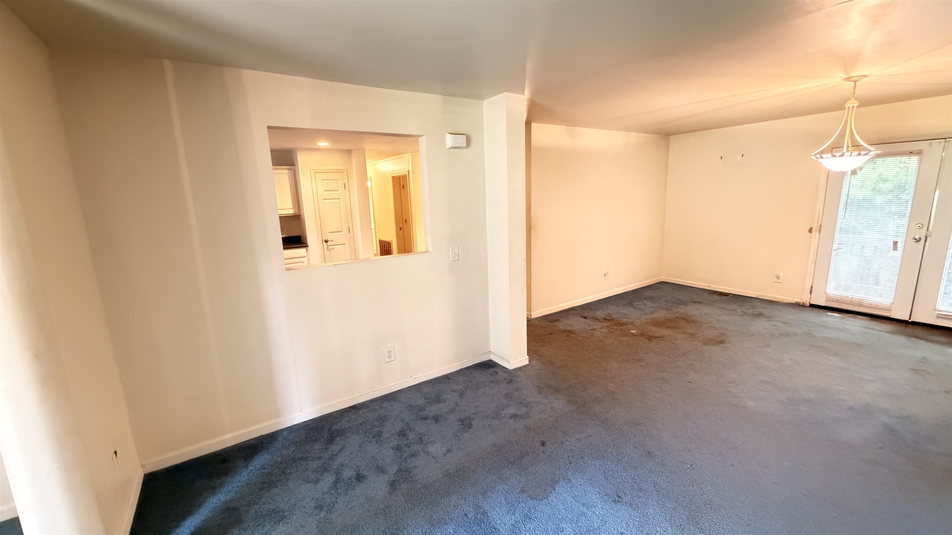 5632 S Fraser St. Property Photo 6