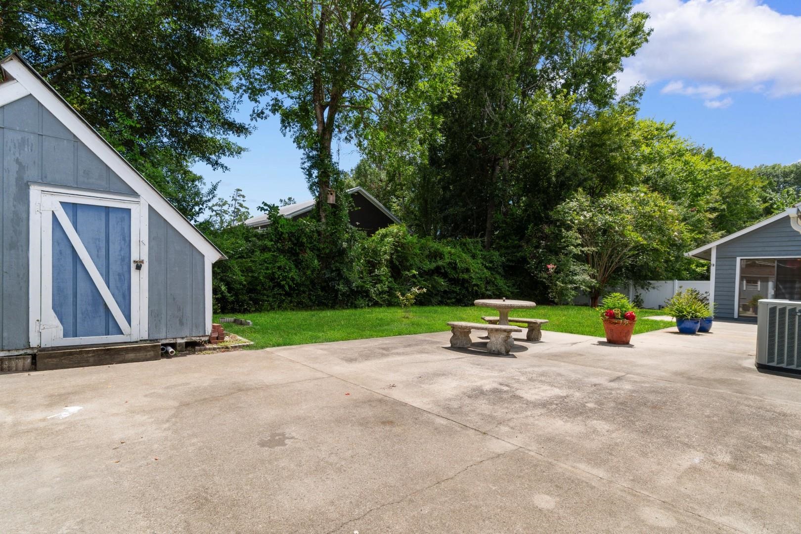 331 Waterside Dr. Property Photo 36