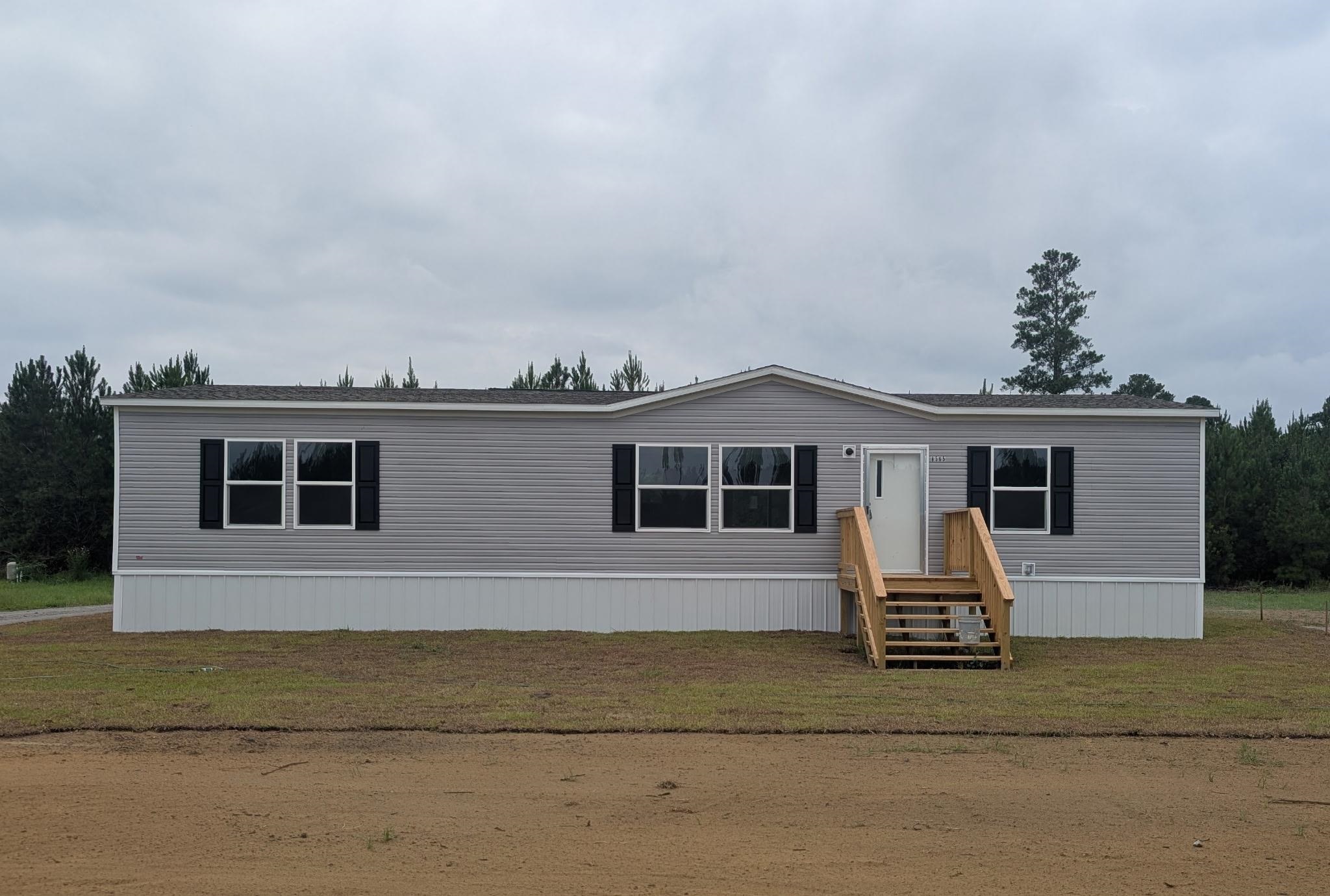 8565 Black Creek Rd. Property Photo 1