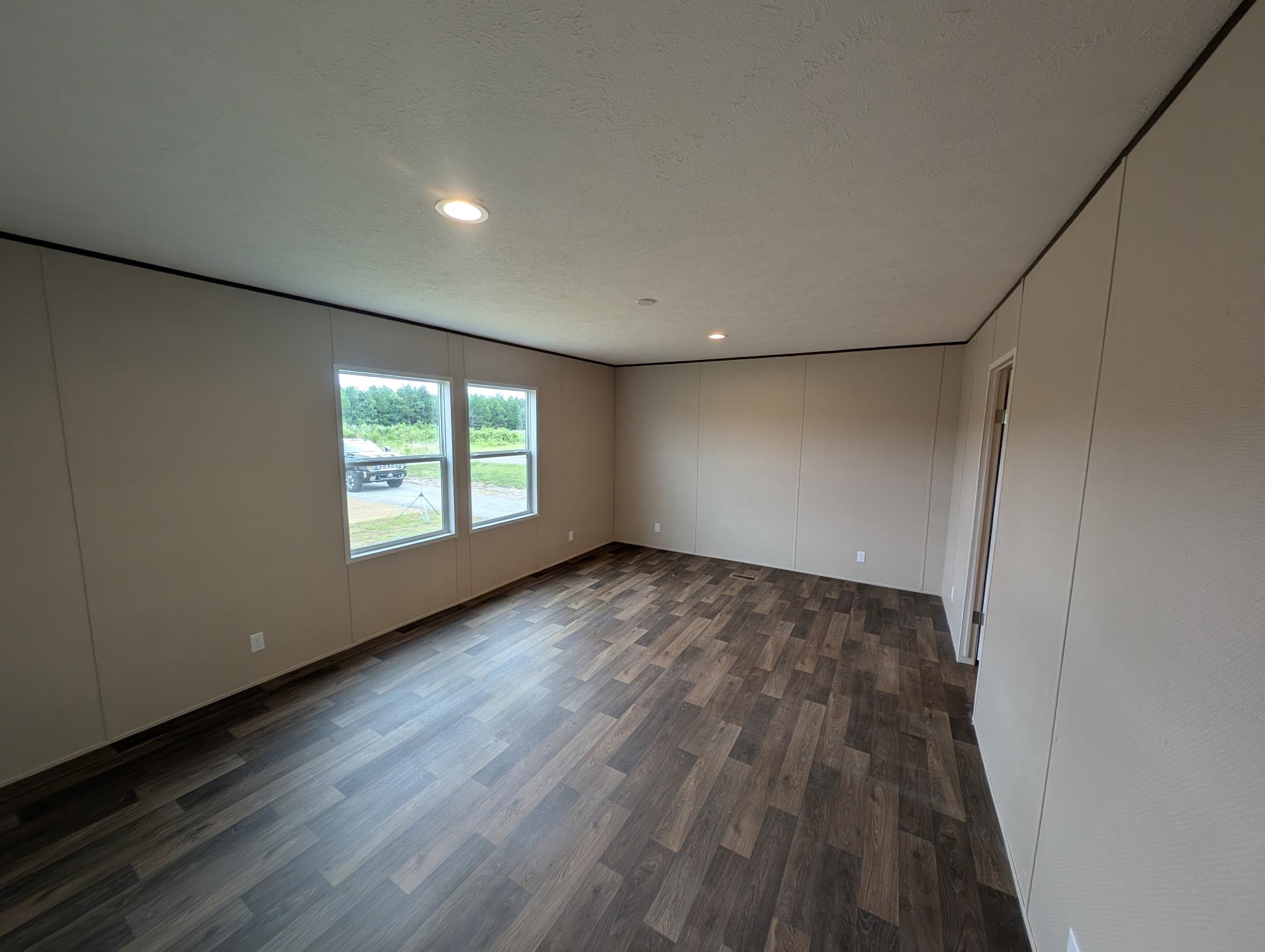 8565 Black Creek Rd. Property Photo 5