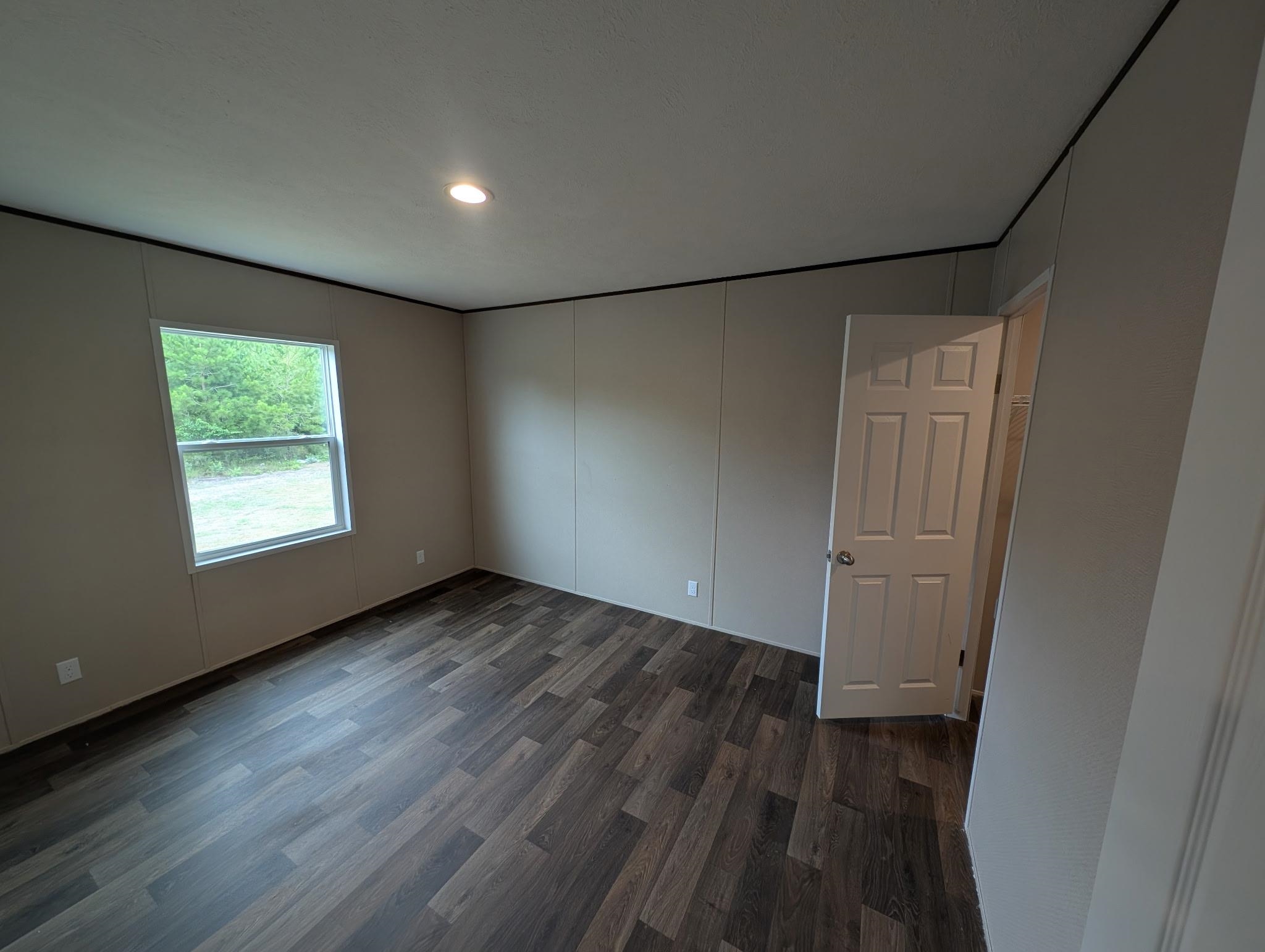 8565 Black Creek Rd. Property Photo 14