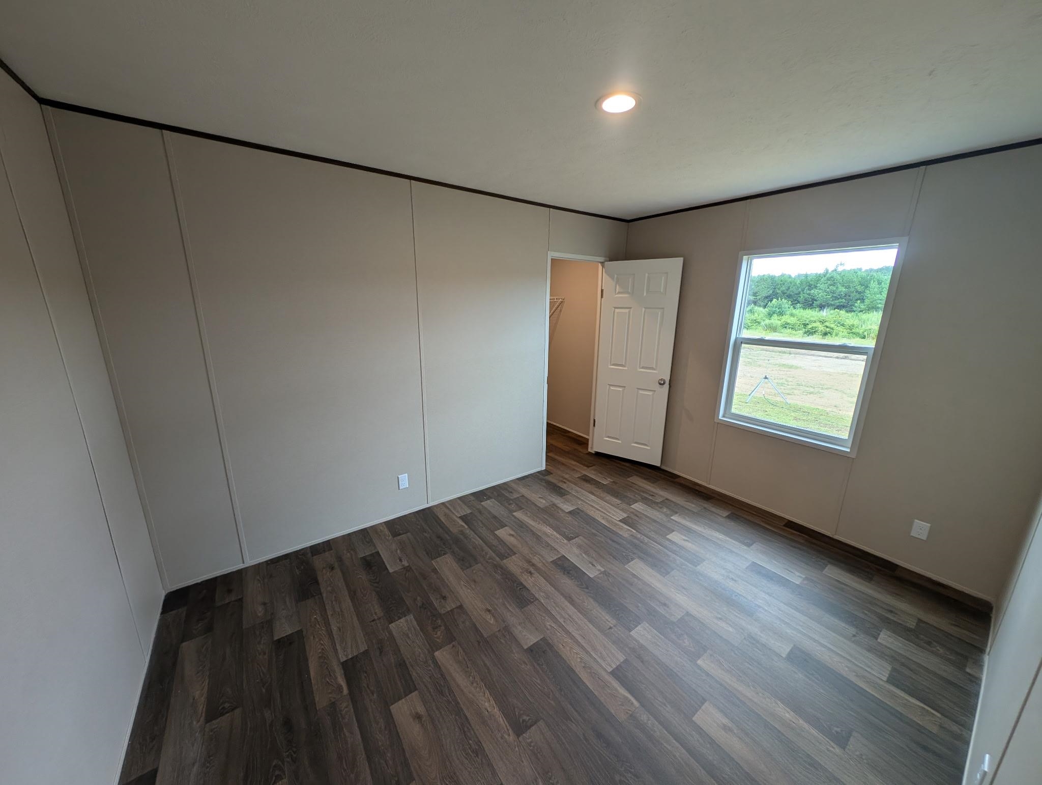 8565 Black Creek Rd. Property Photo 16