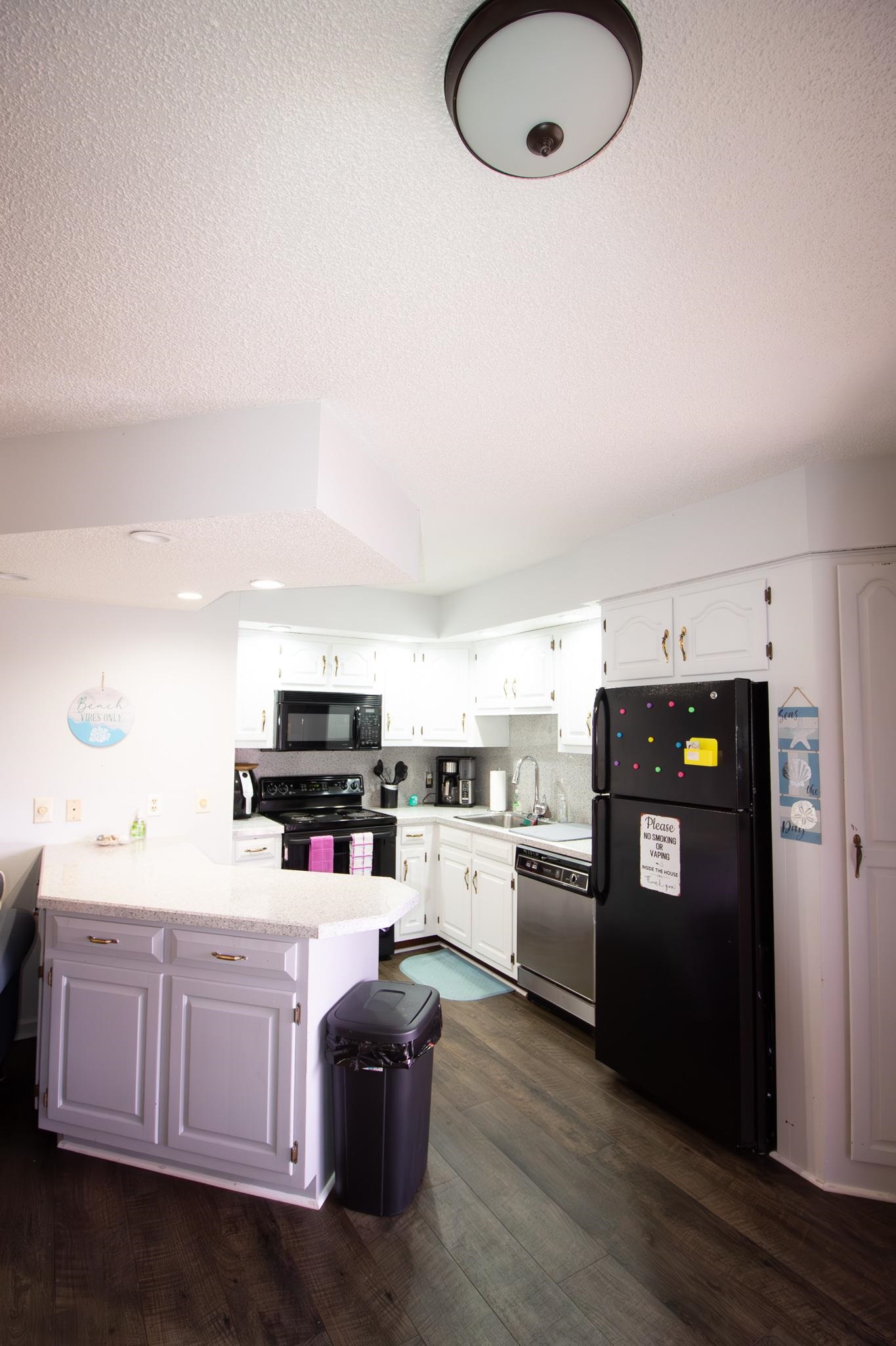 4246 Pinehurst Circle Property Photo 2