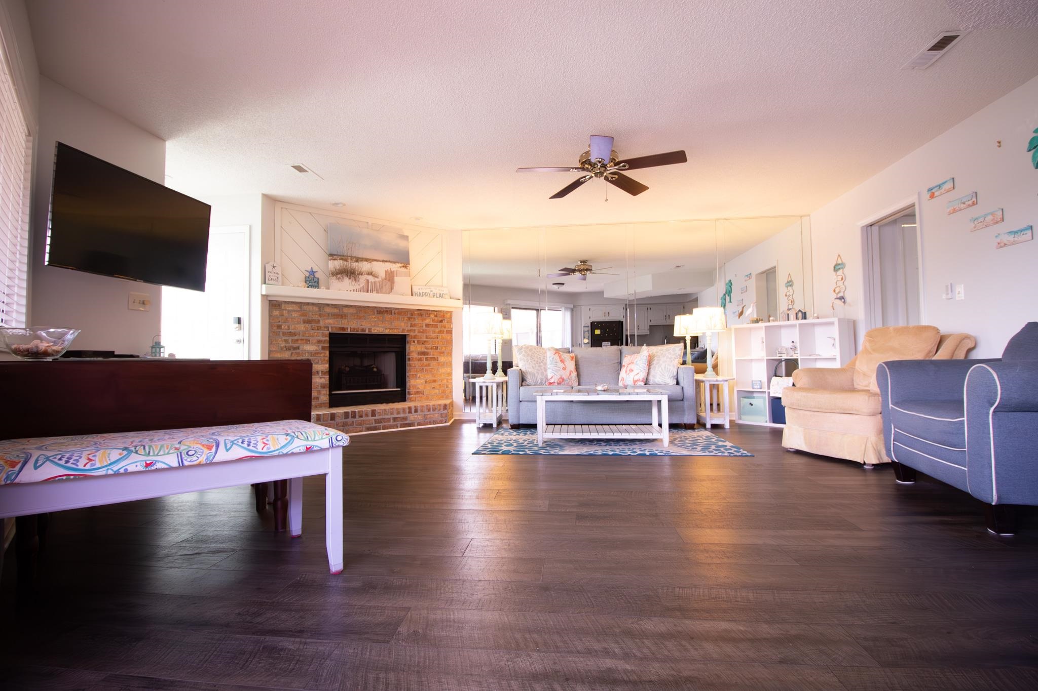 4246 Pinehurst Circle Property Photo 5
