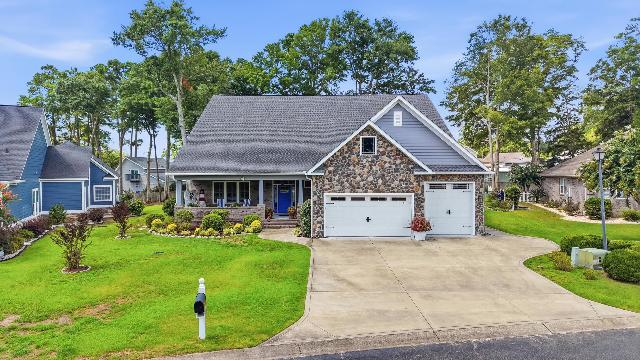 2377 Island Way Property Photo 6