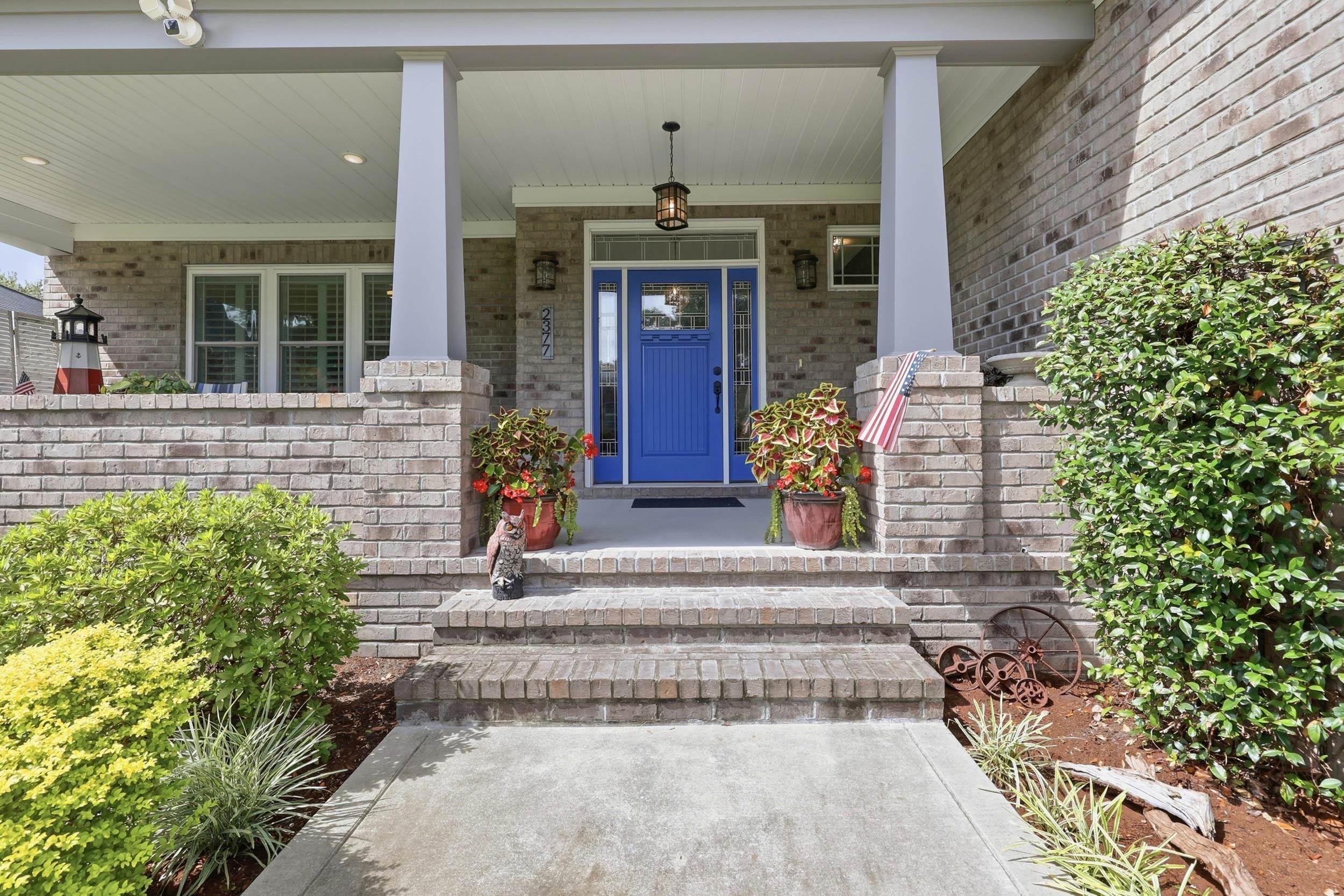 2377 Island Way Property Photo 7