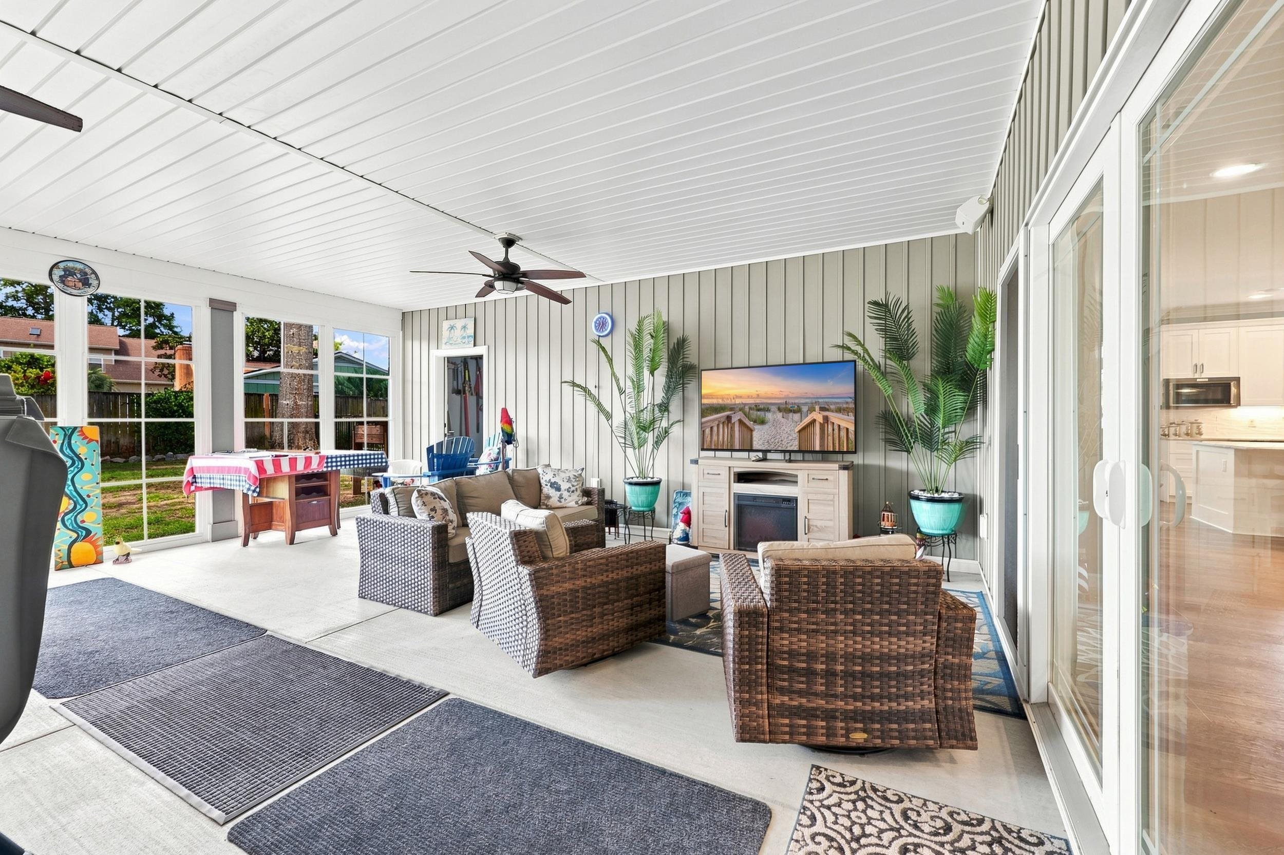 2377 Island Way Property Photo 52