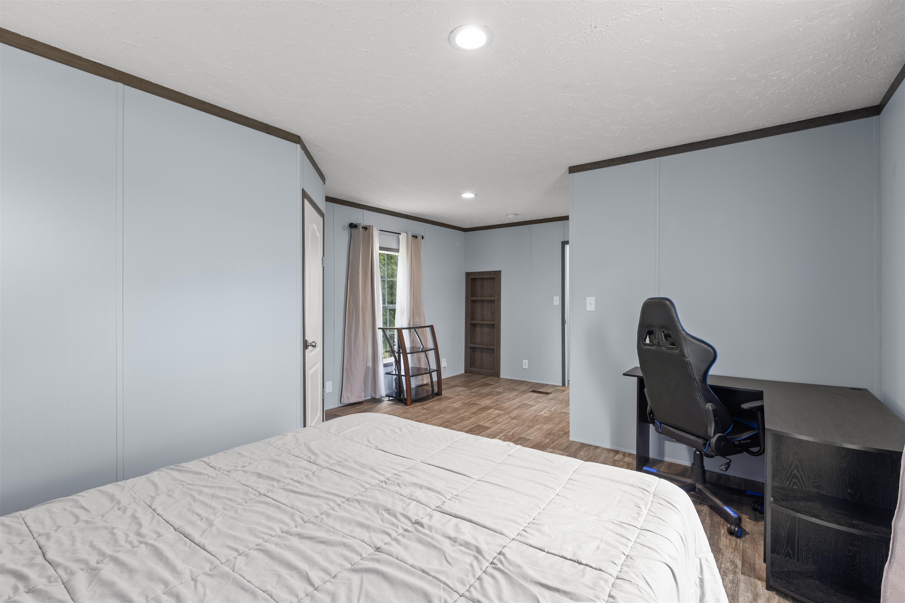 301 Allison Court Property Photo 11