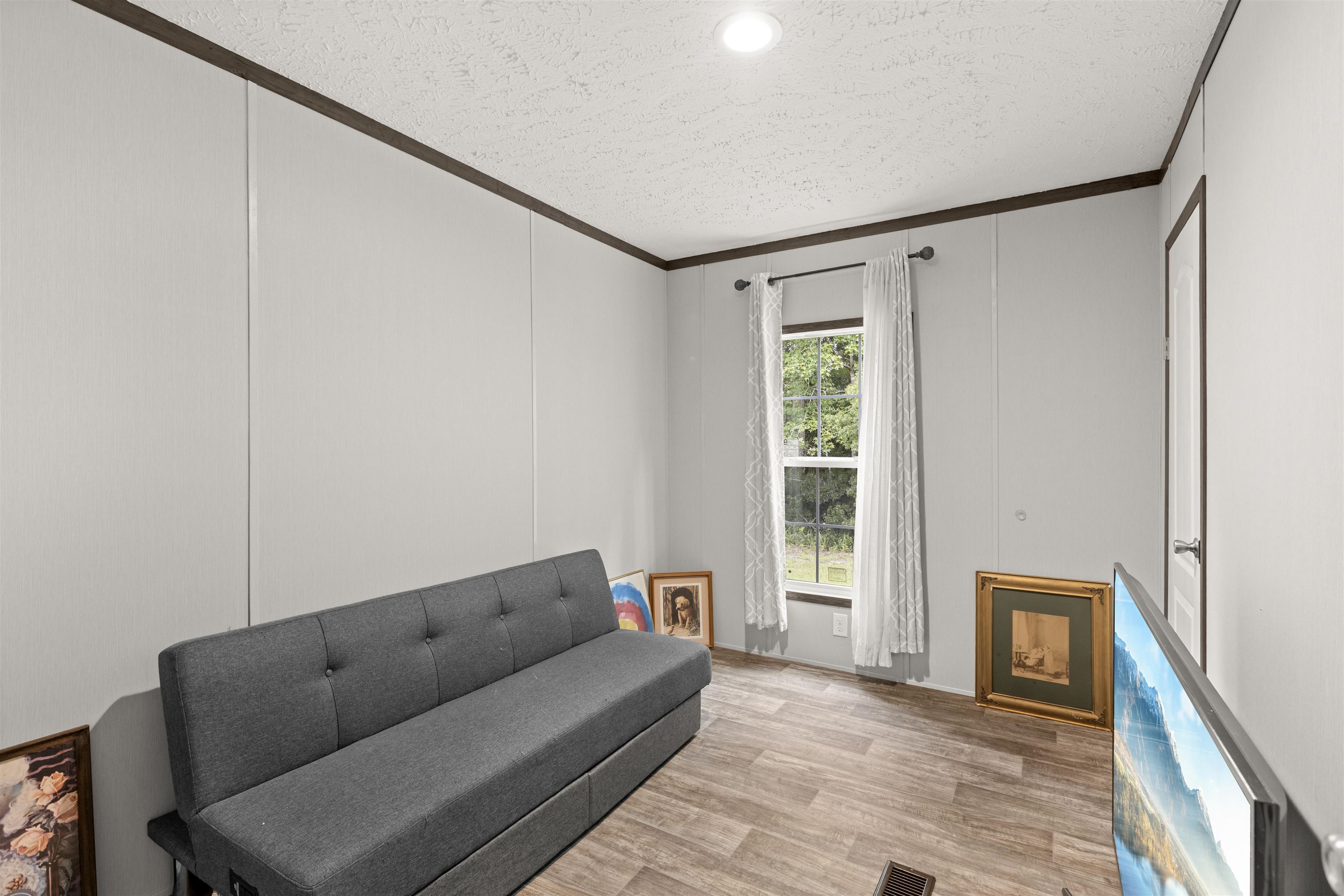 301 Allison Court Property Photo 14