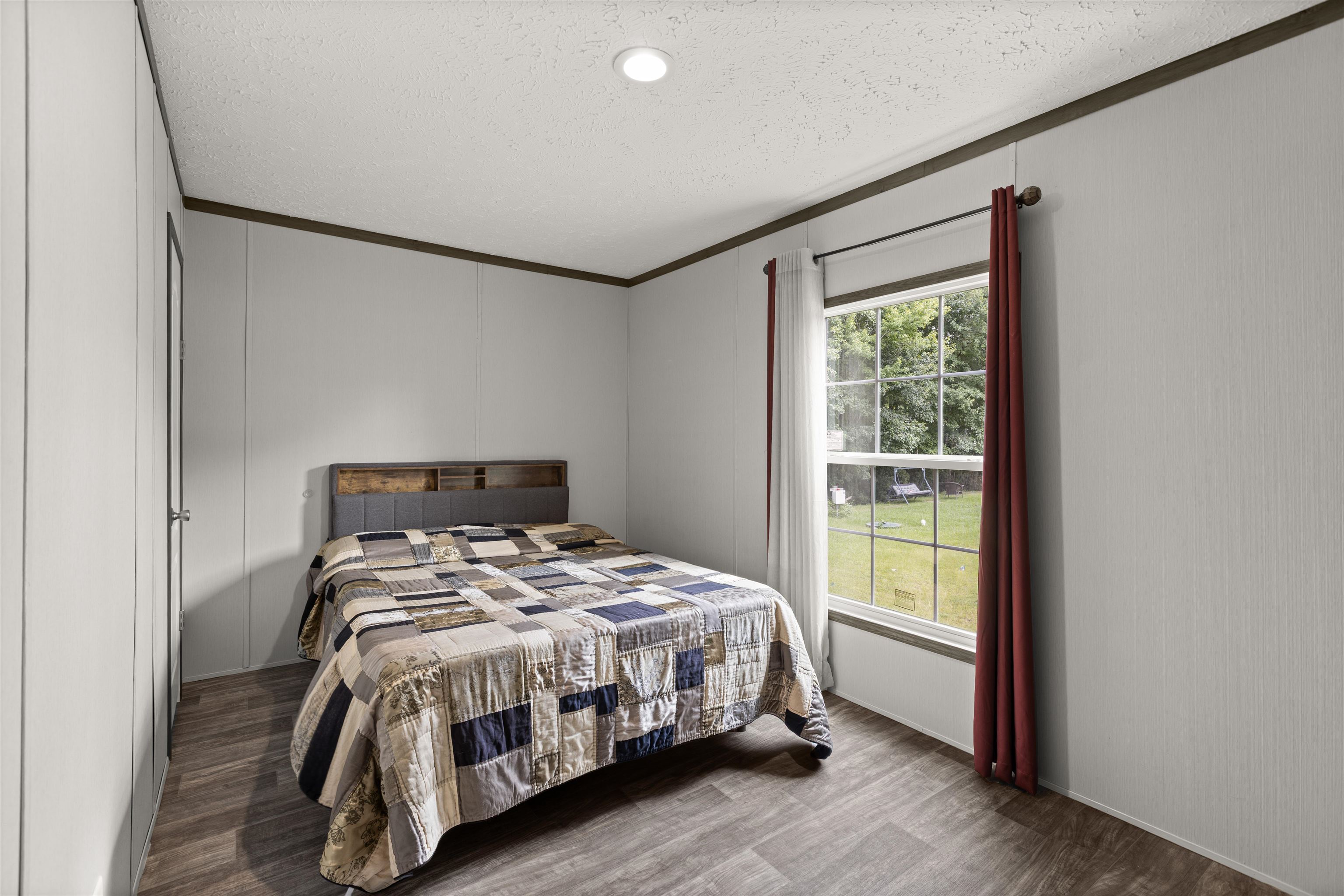 301 Allison Court Property Photo 17