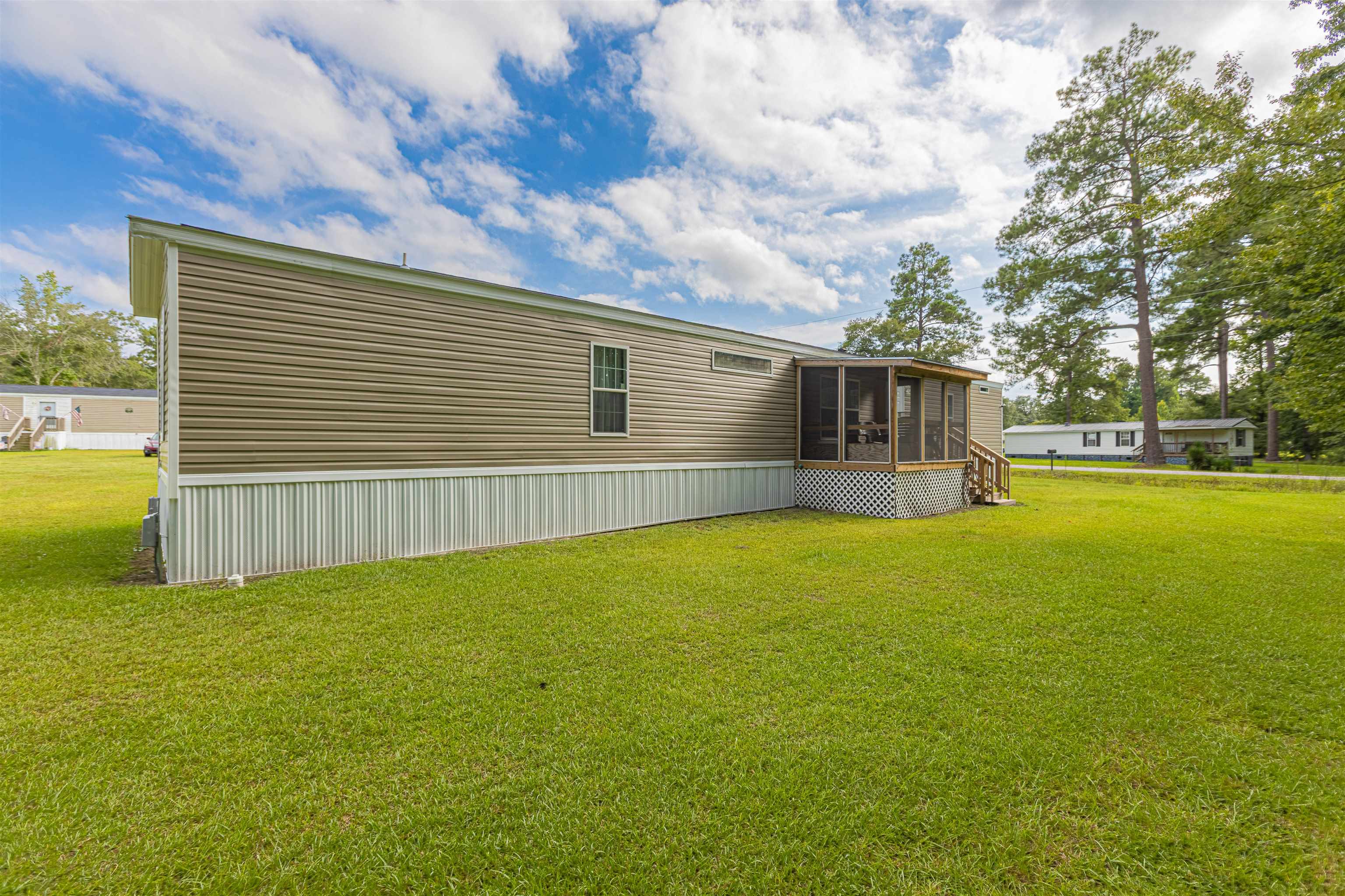 301 Allison Court Property Photo 22