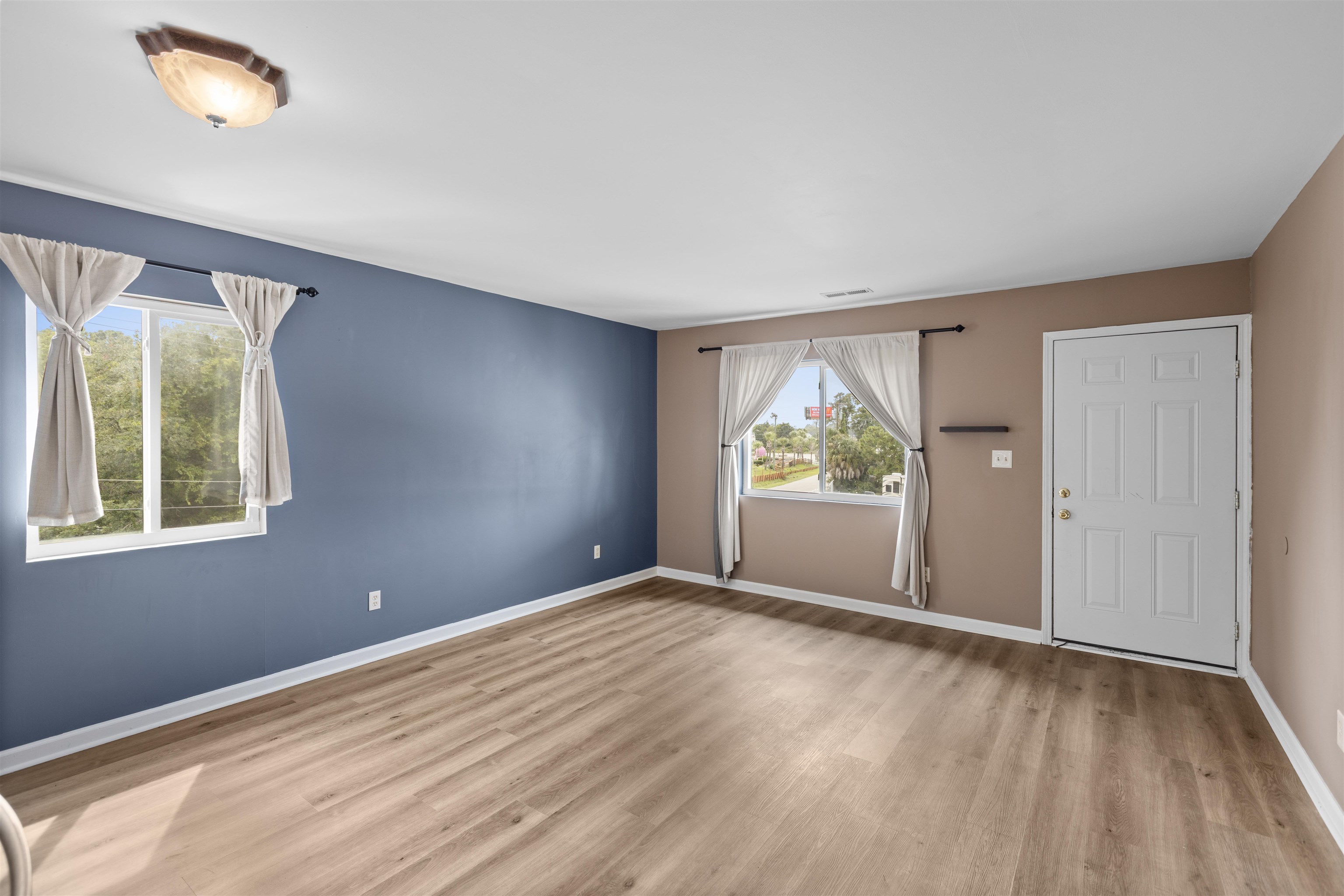 603 Wagon Wheel Rd. Property Photo 7