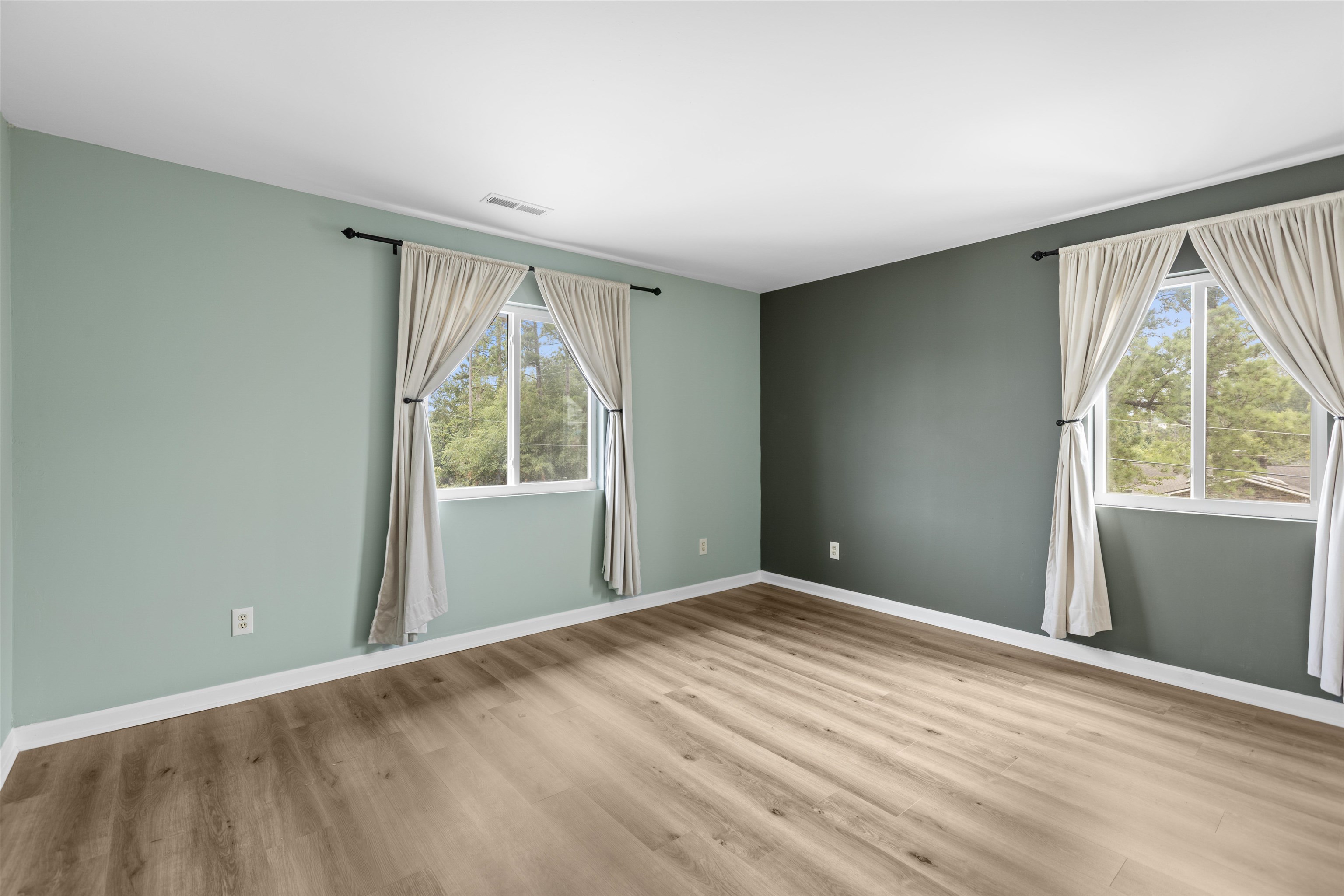 603 Wagon Wheel Rd. Property Photo 12