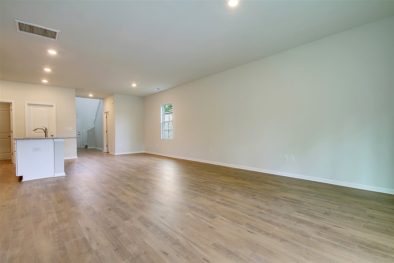 1265 Patchouli Dr. Property Photo 28