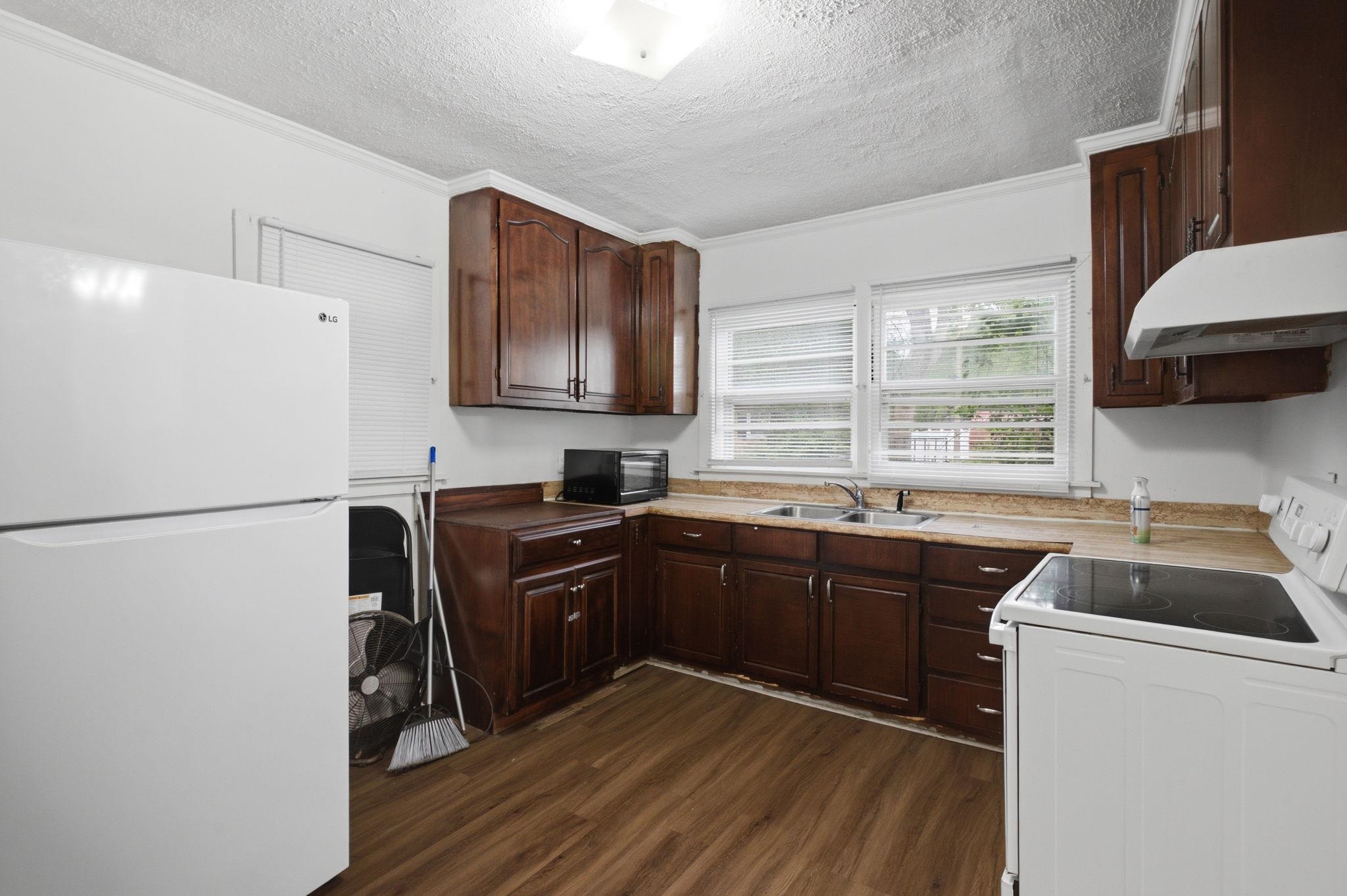 504 Ridge St. Property Photo 23