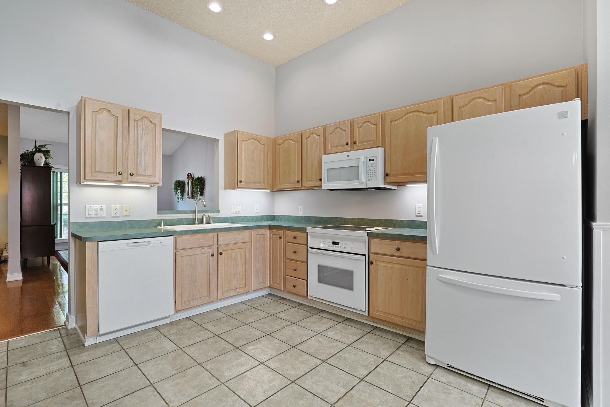 4238 Edgefield Rd. Property Photo 9