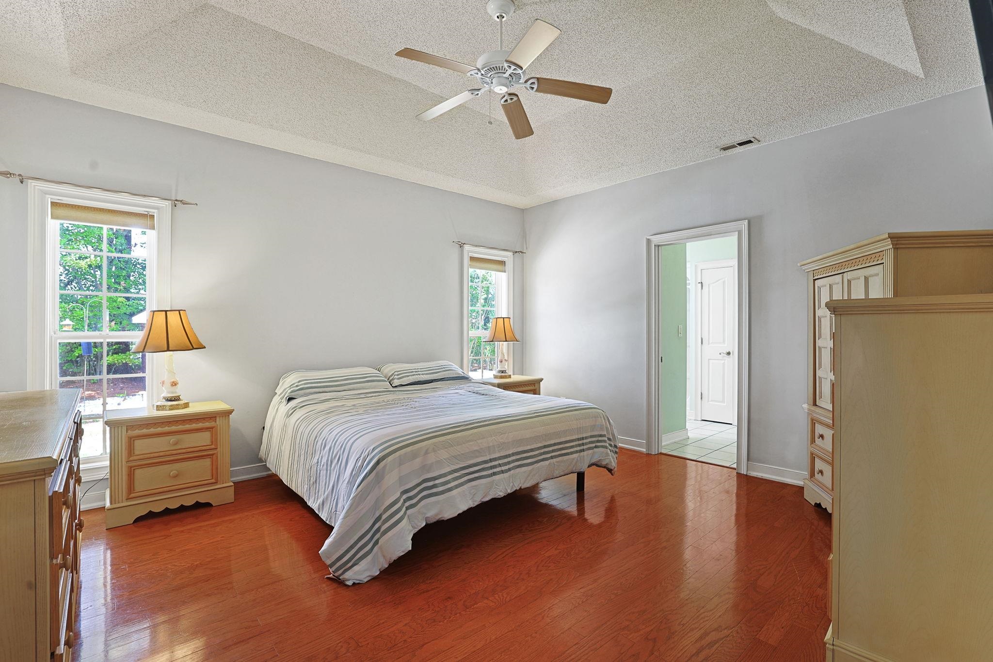 4238 Edgefield Rd. Property Photo 15