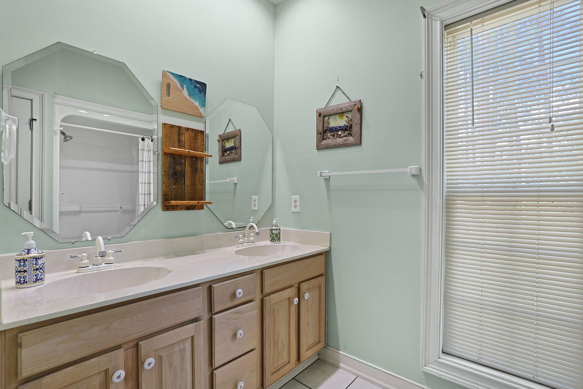 4238 Edgefield Rd. Property Photo 19