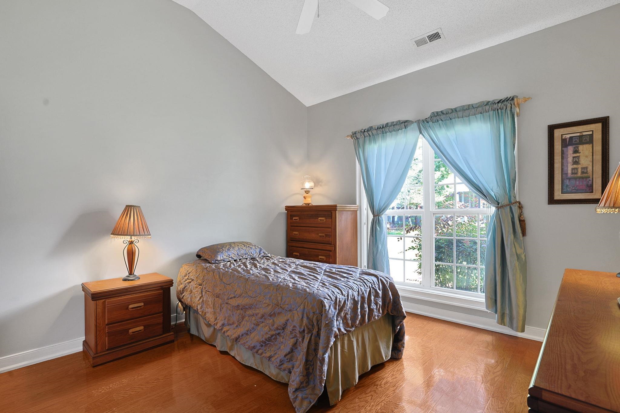 4238 Edgefield Rd. Property Photo 20