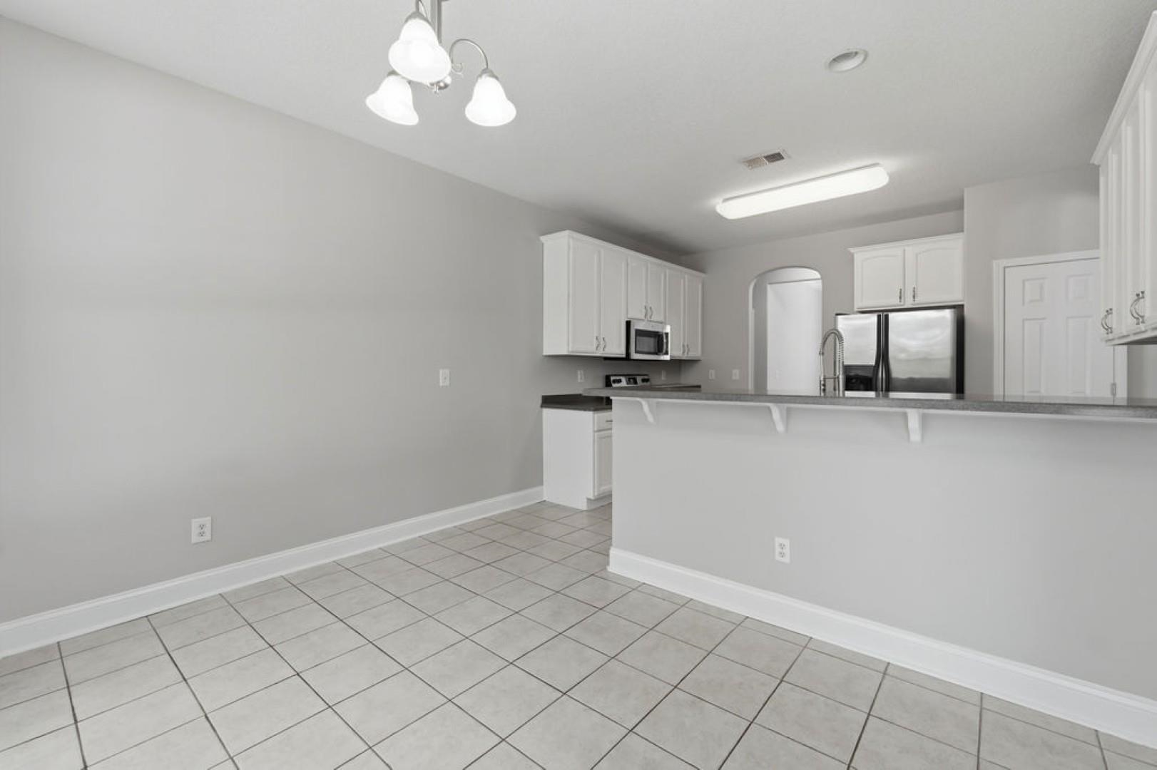 246 Seagrass Loop Property Photo 6