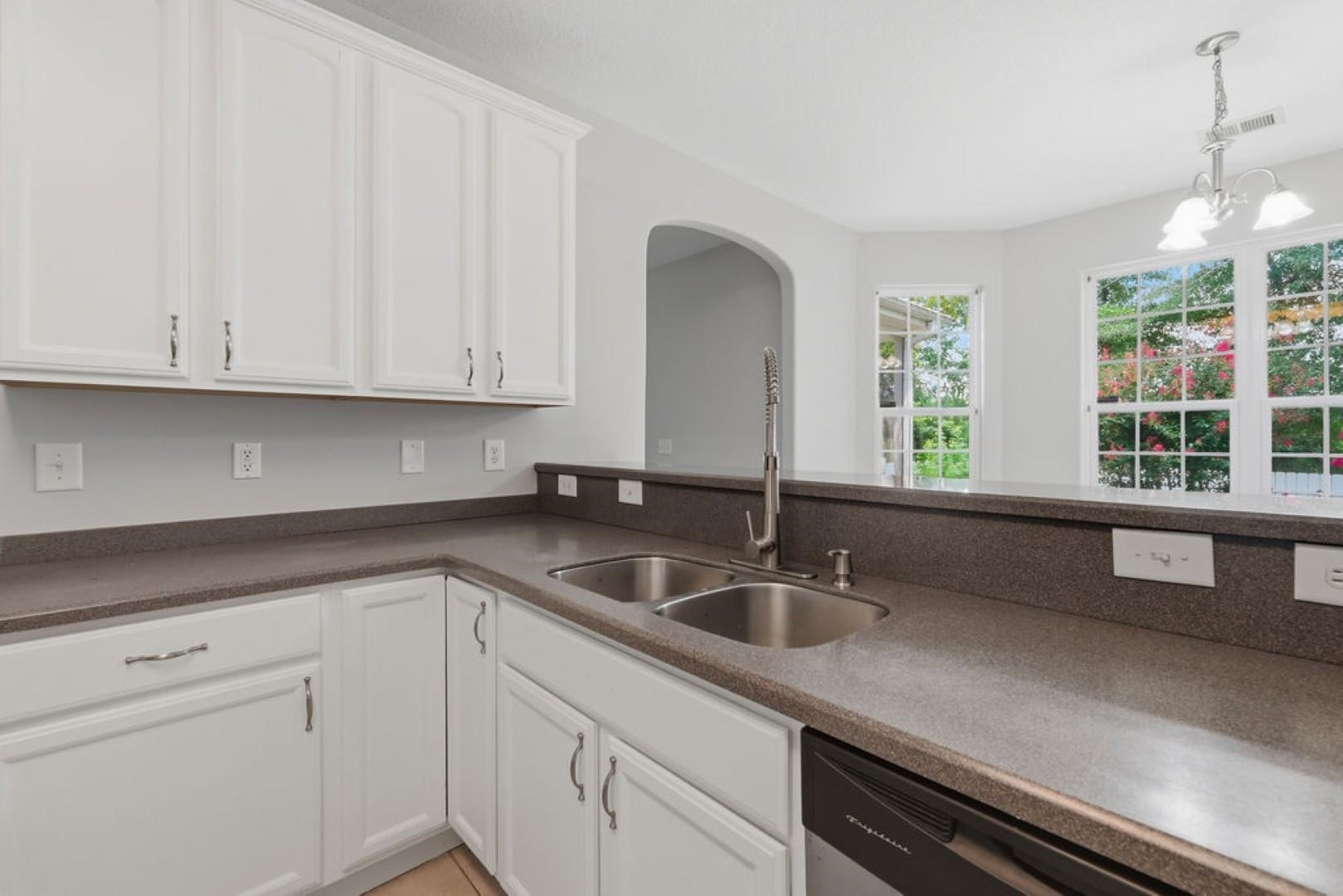 246 Seagrass Loop Property Photo 9