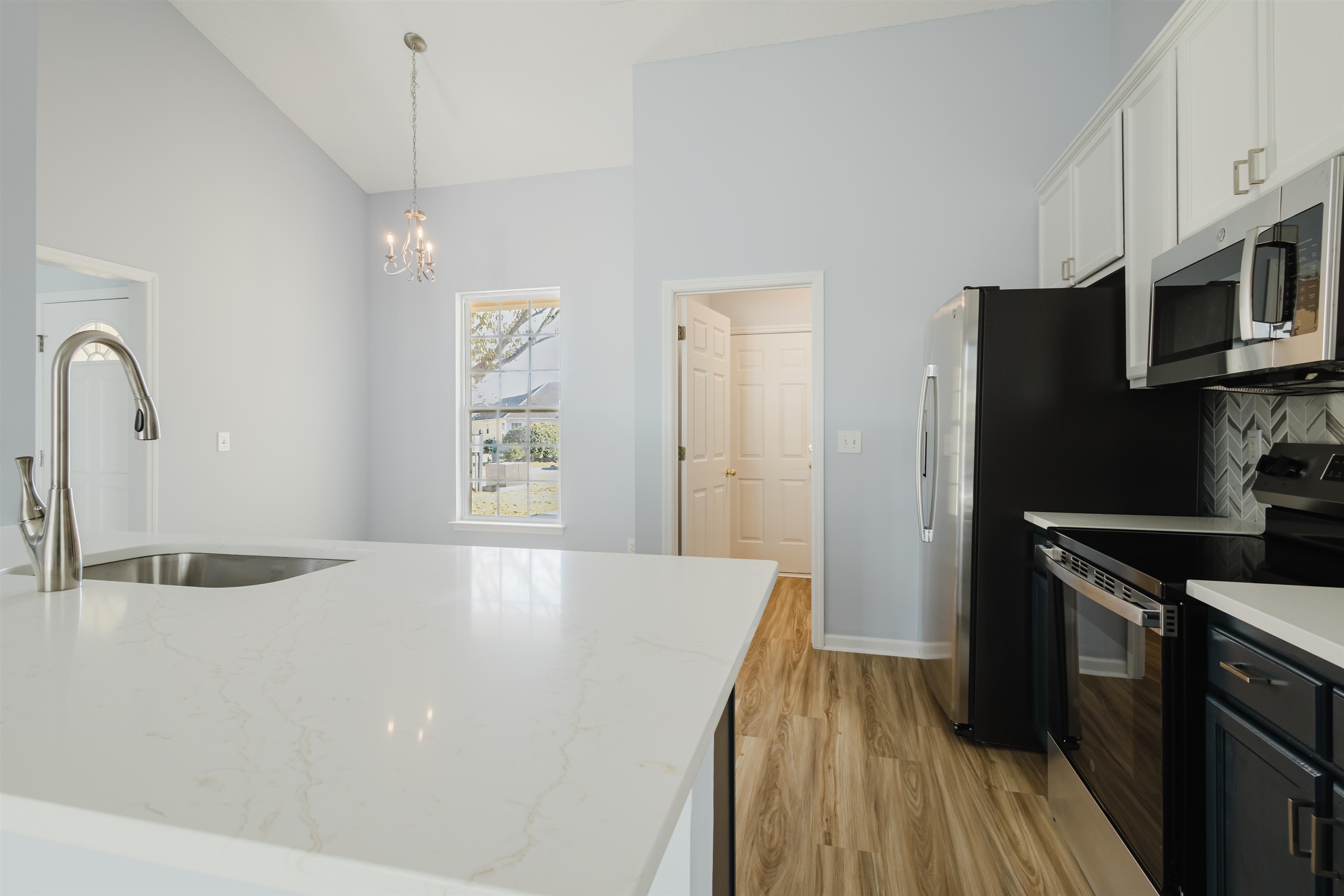 6011 Mossy Oaks Dr. Property Photo 17