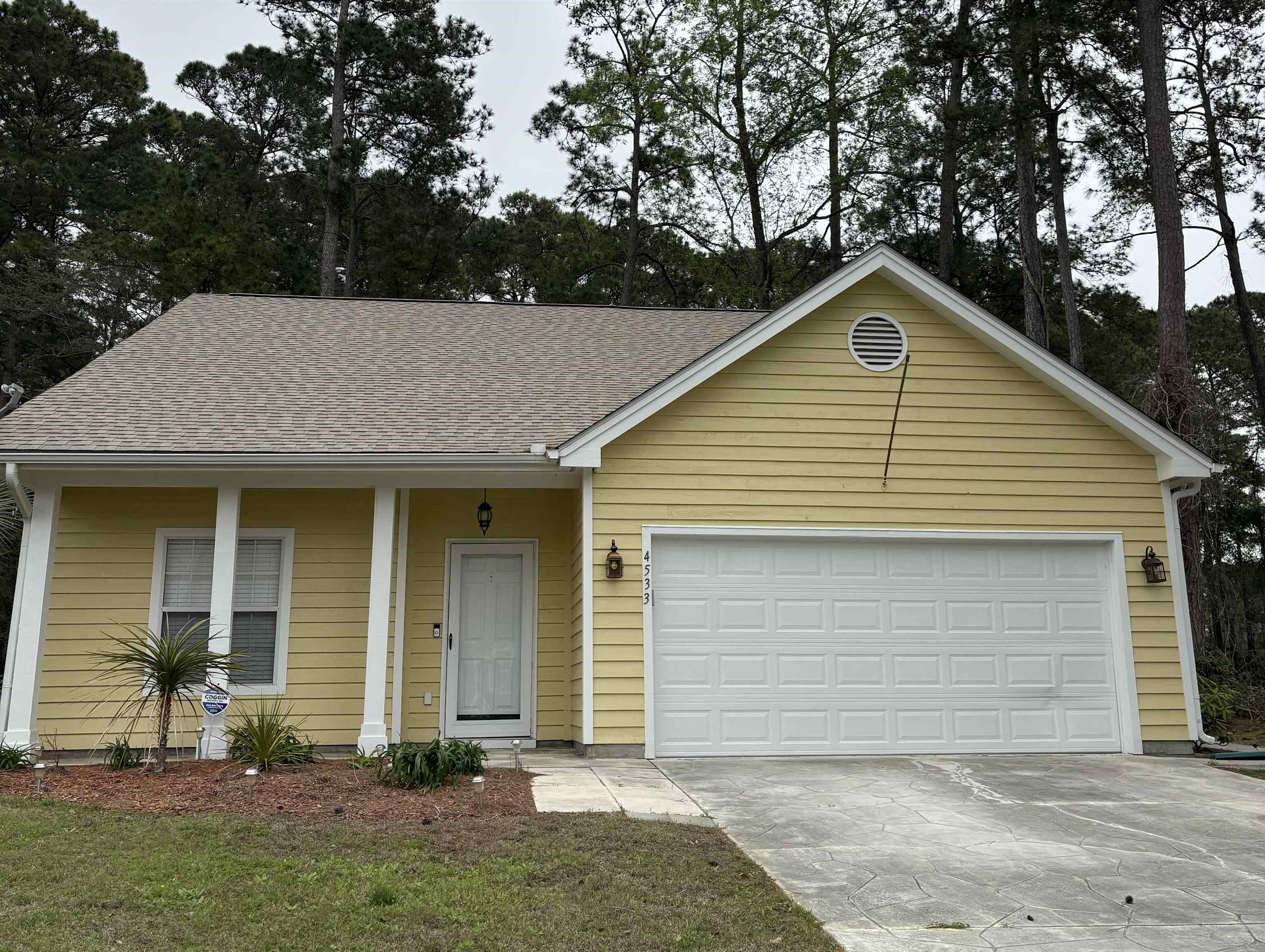 4533 Greenbriar Dr. Property Photo 2