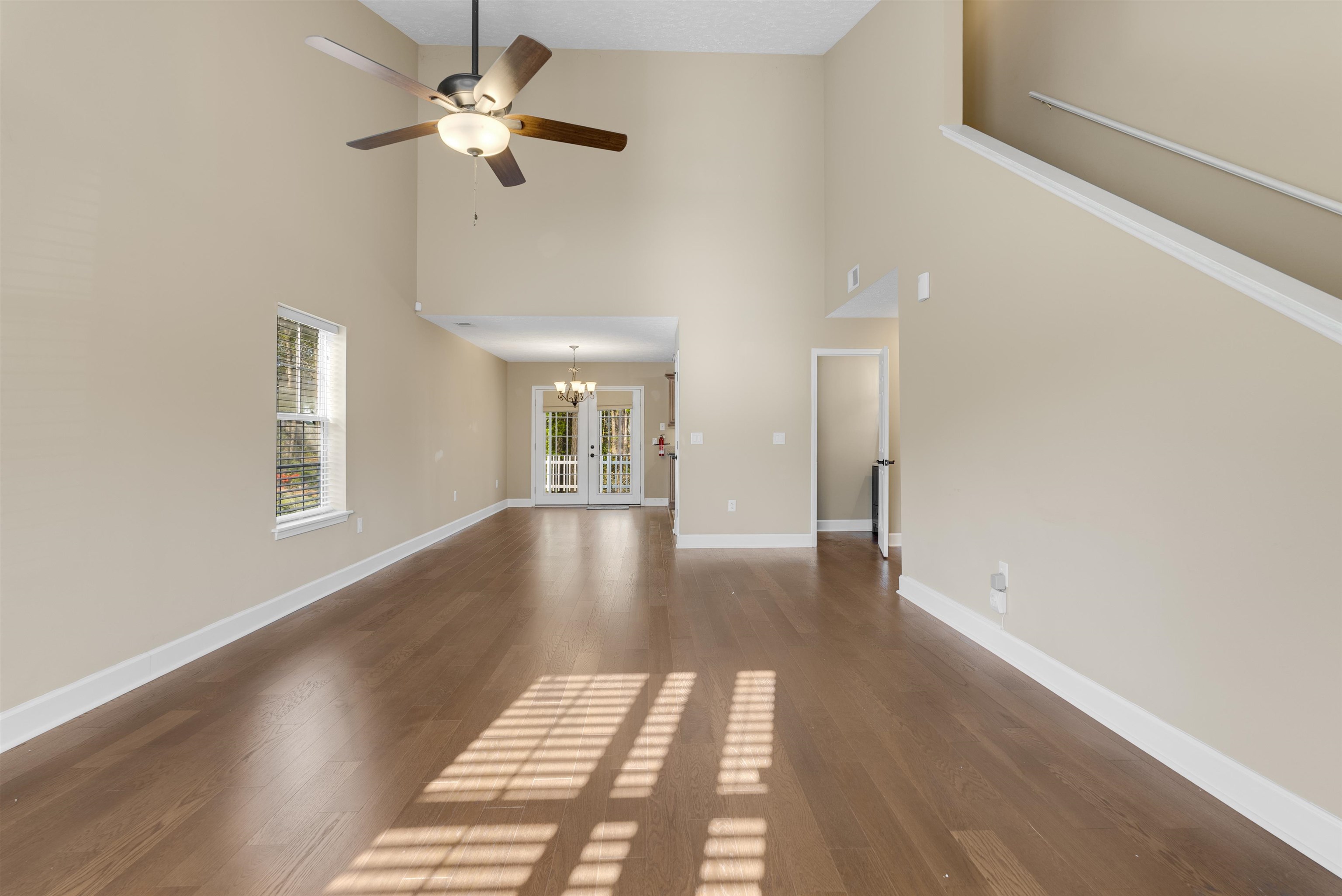 4533 Greenbriar Dr. Property Photo 7