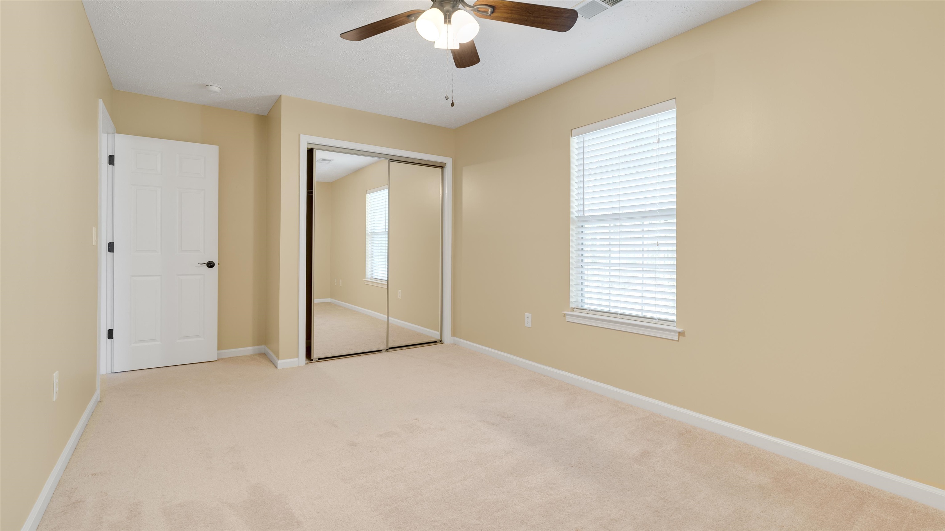 4533 Greenbriar Dr. Property Photo 23