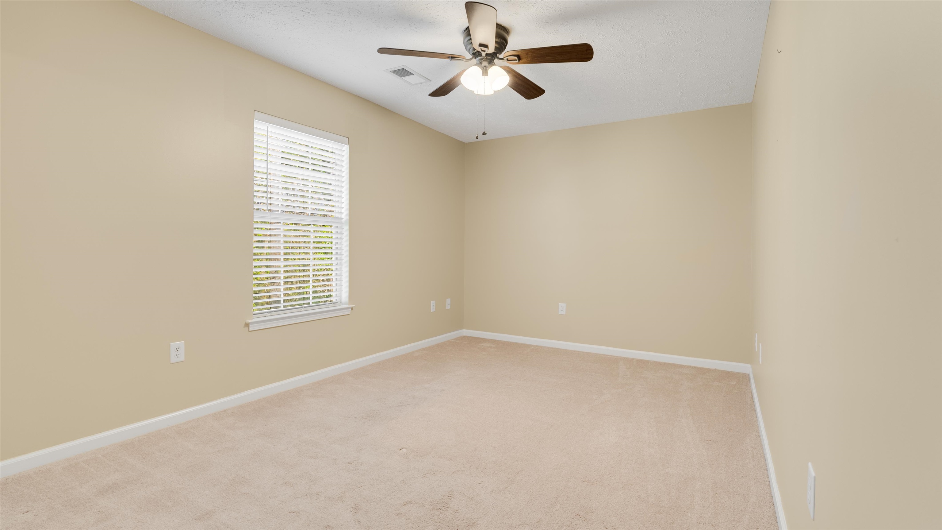 4533 Greenbriar Dr. Property Photo 24