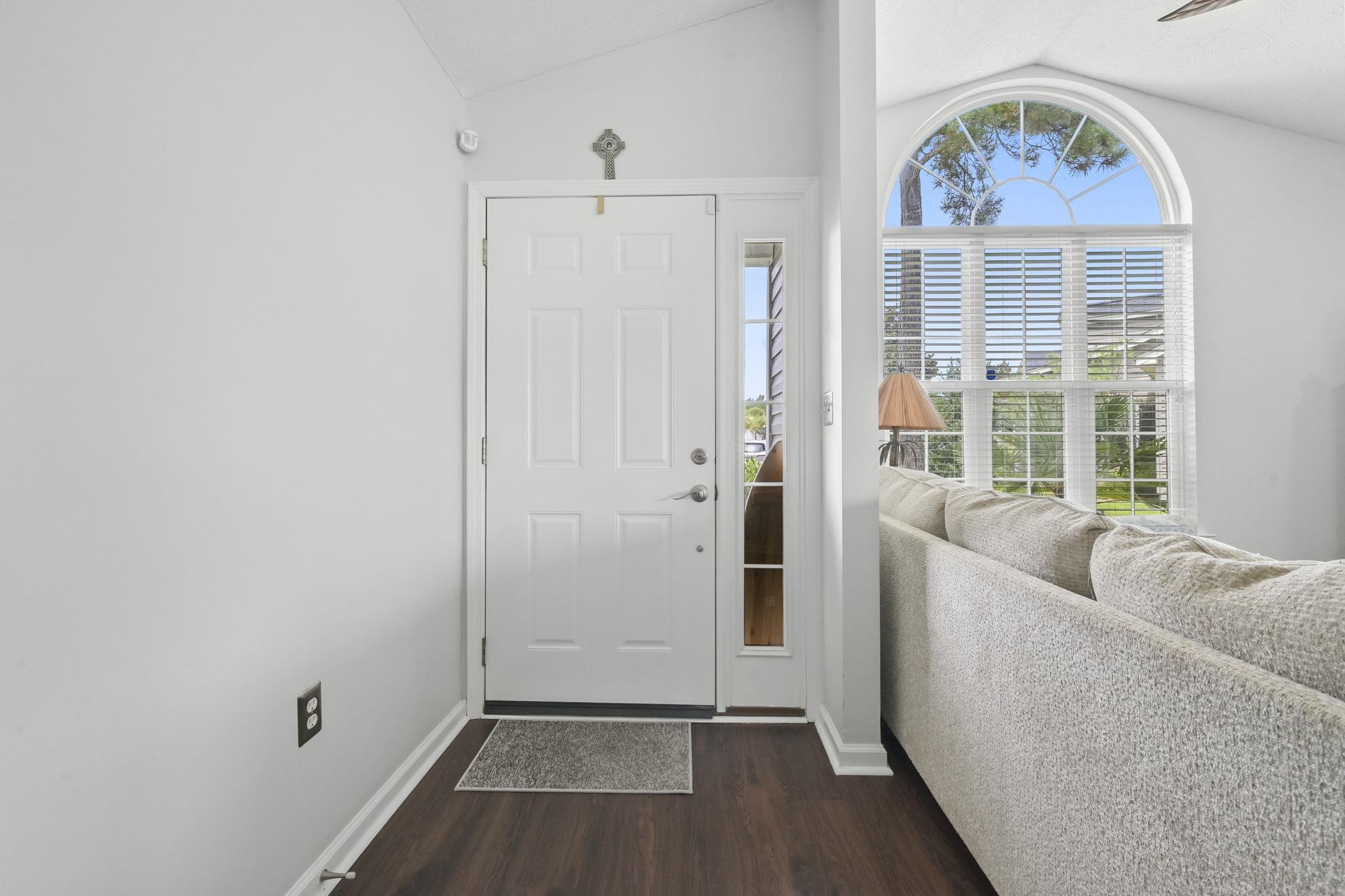 1505 Riley Ct. Property Photo 5