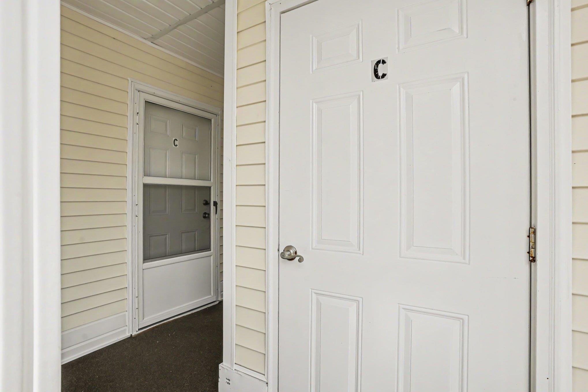 623 Tupelo Ln. Property Photo 4