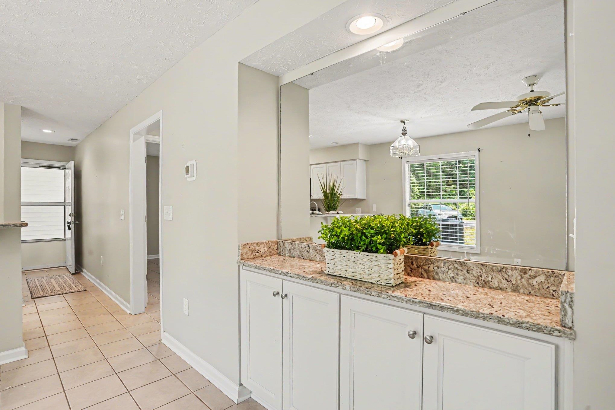 623 Tupelo Ln. Property Photo 10