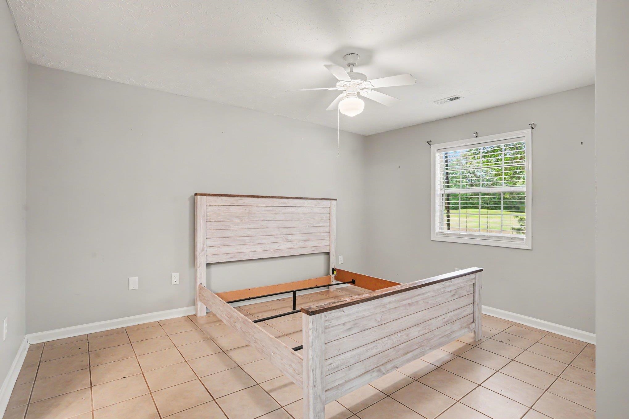 623 Tupelo Ln. Property Photo 16