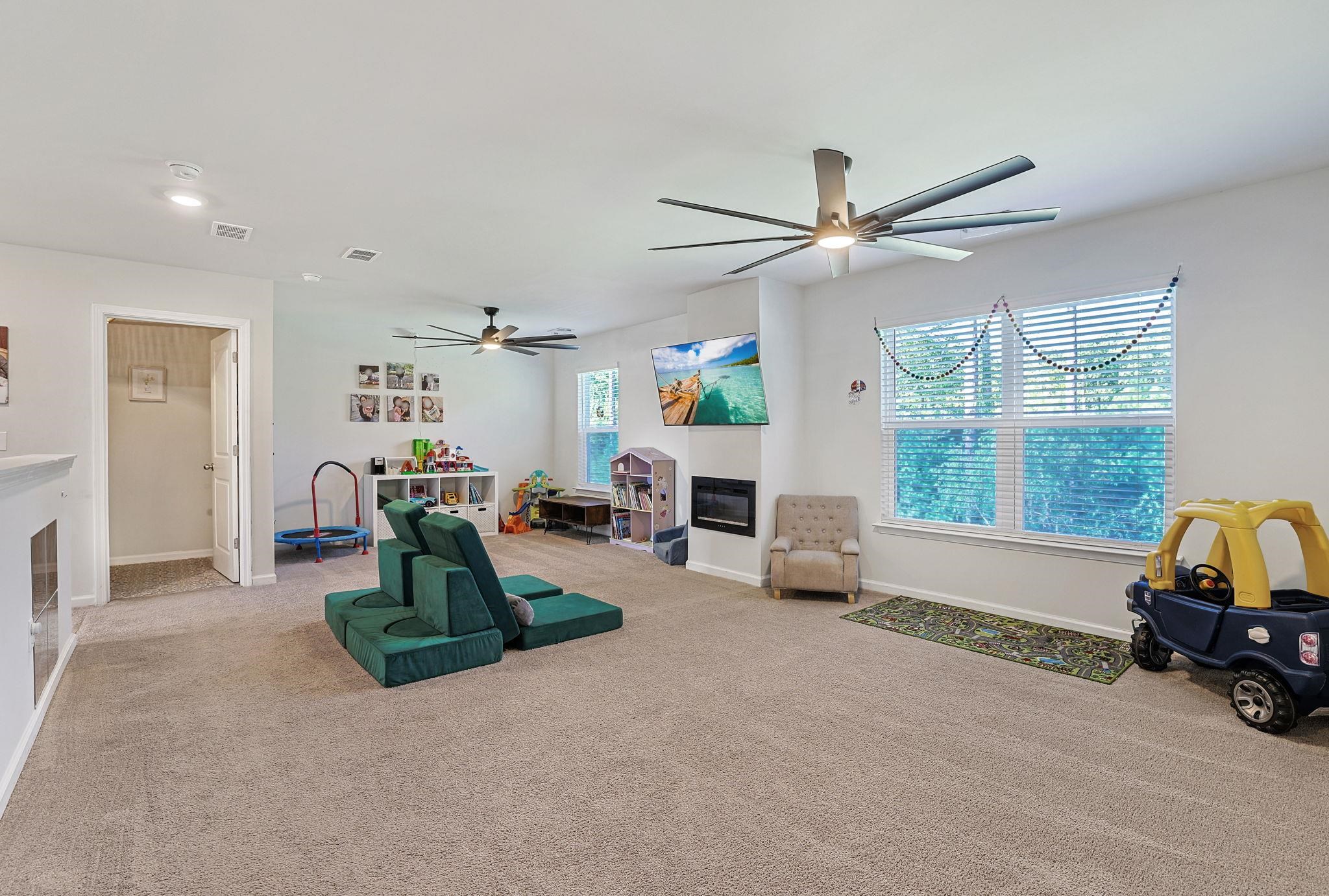 1165 Maxwell Dr. Property Photo 15