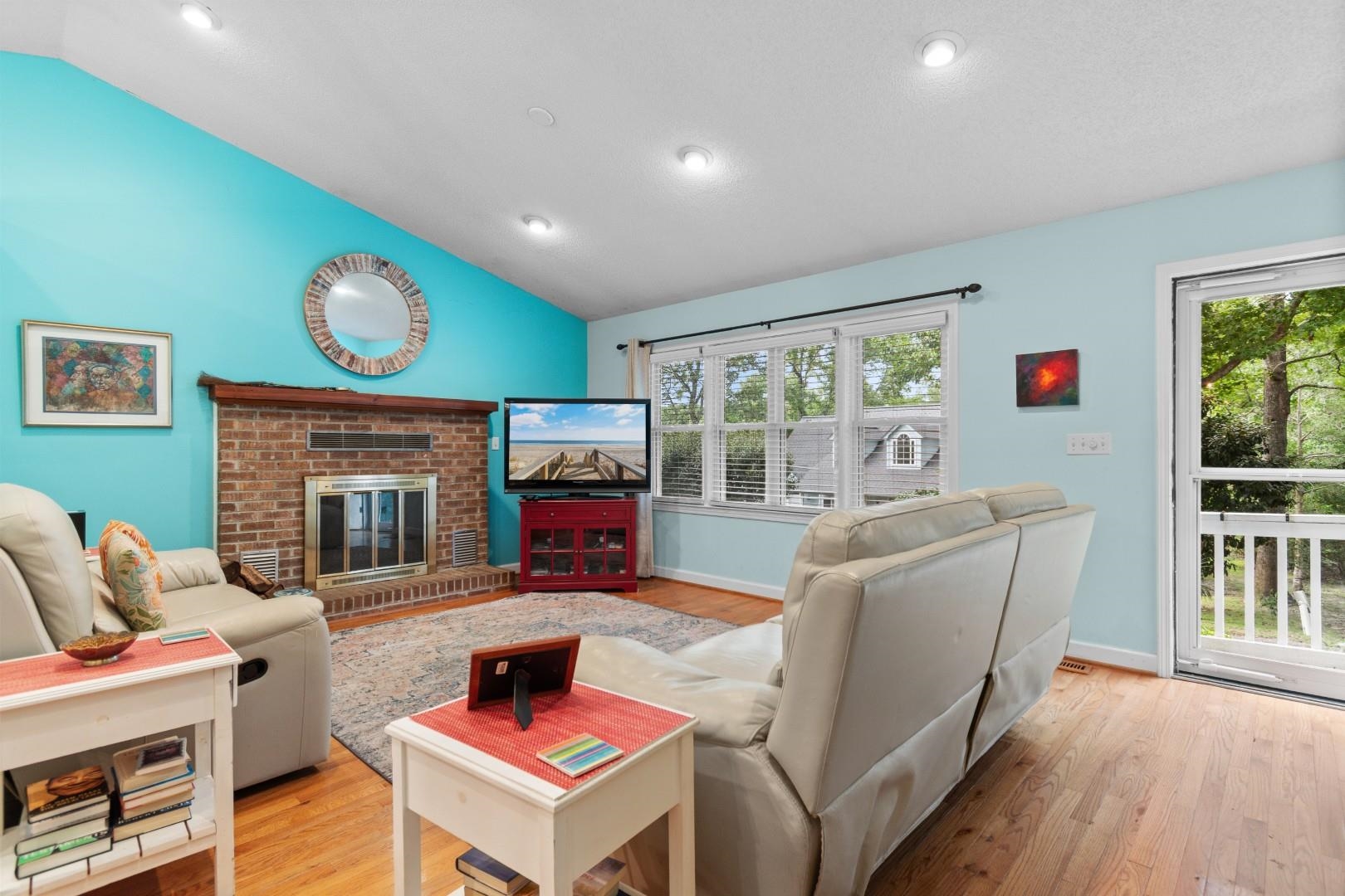 2215 Jefferson Circle Property Photo 10