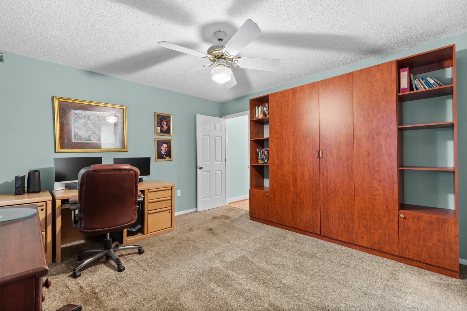 2215 Jefferson Circle Property Photo 20
