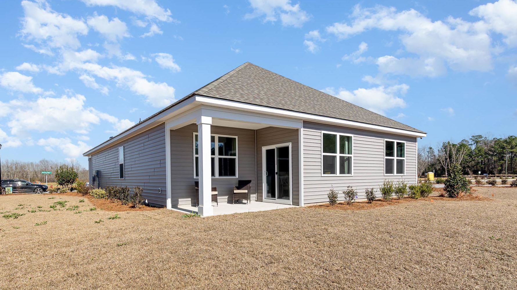 935 Farmers Passage Loop Property Photo 22