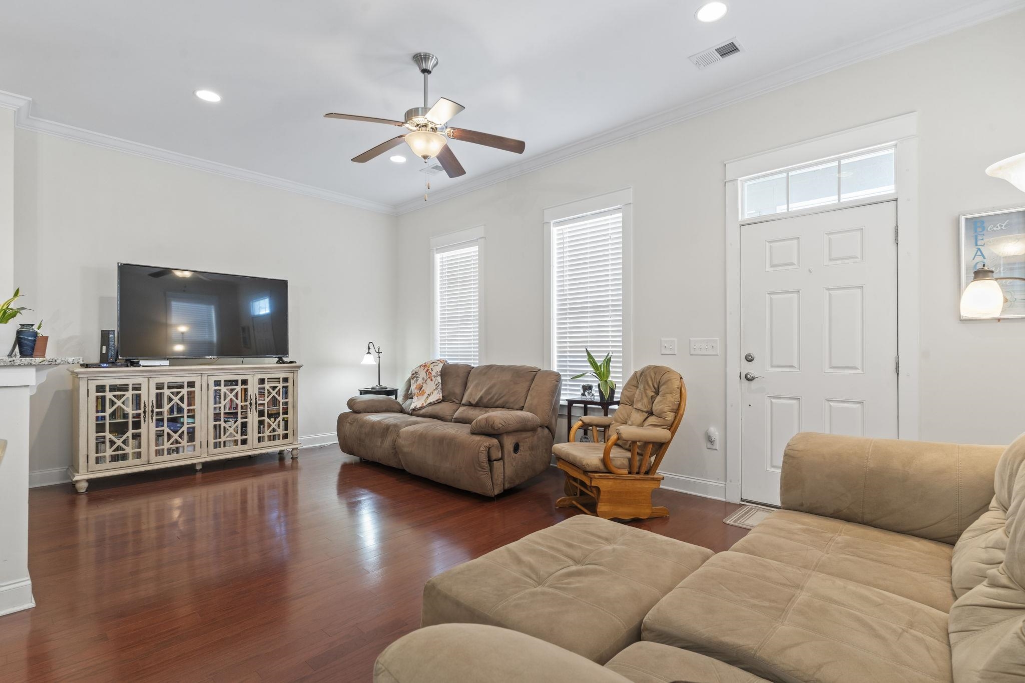 804 Shine Ave. Property Photo 6