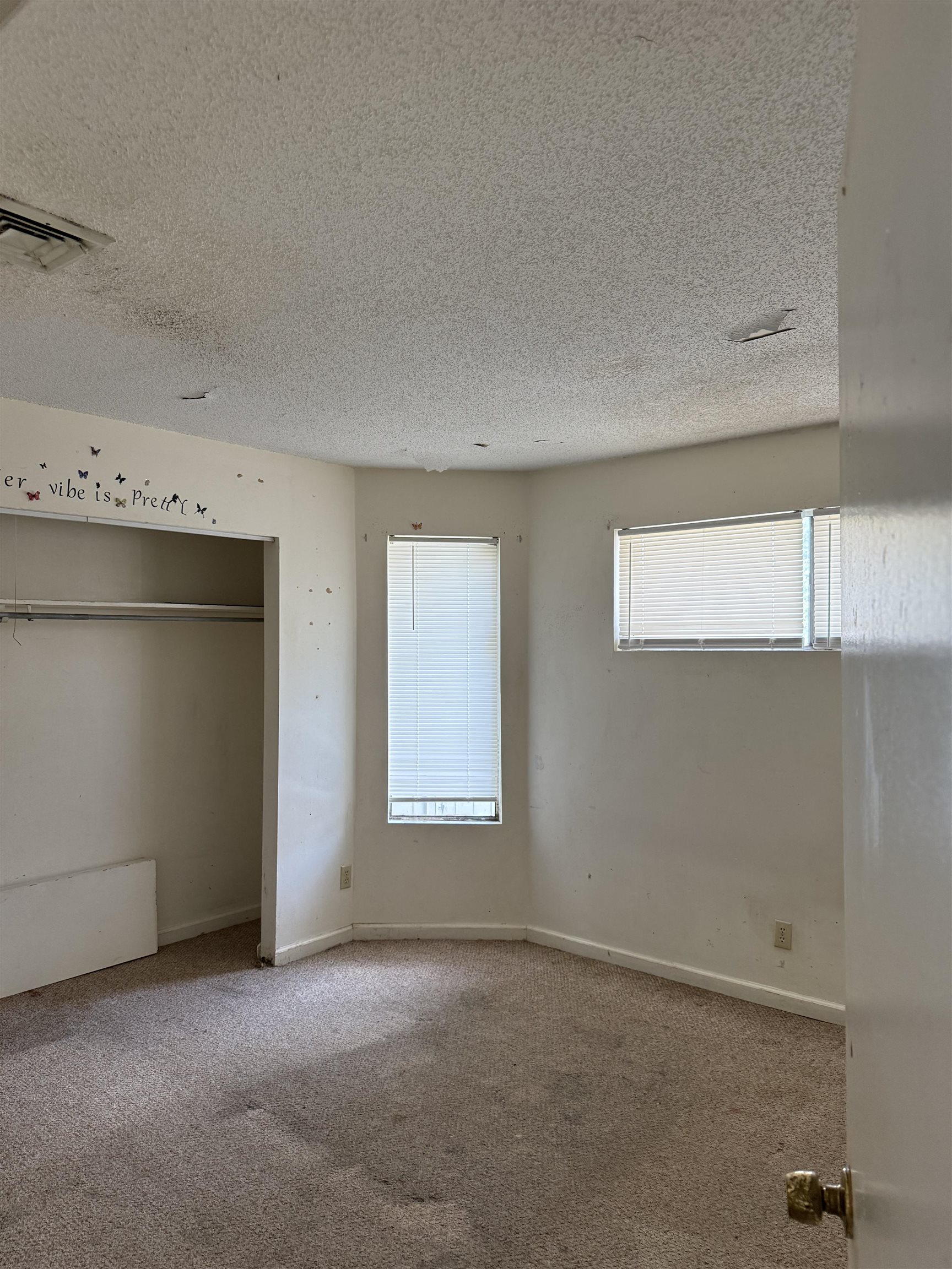 2000 Greens Blvd. Property Photo 12