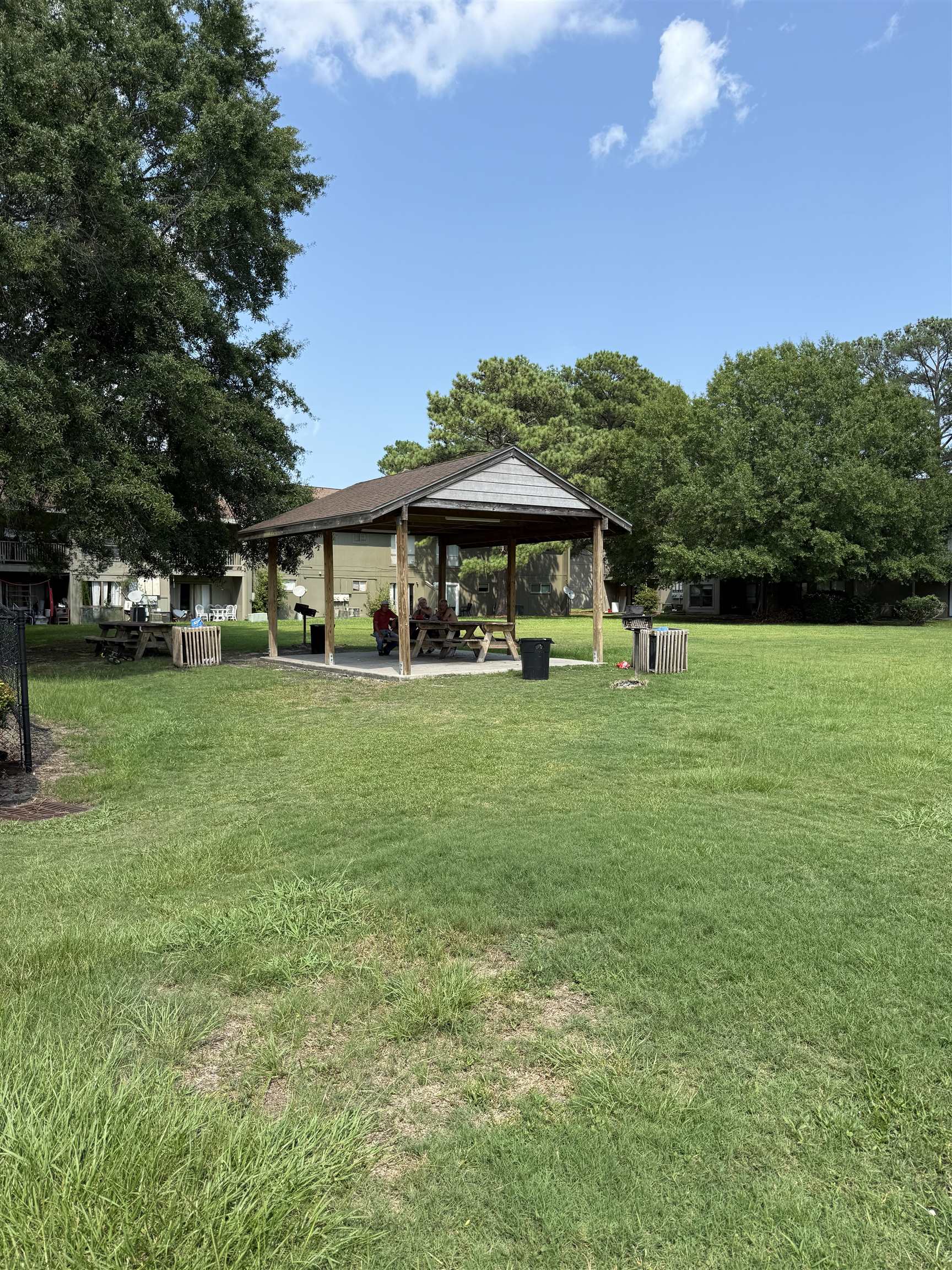 2000 Greens Blvd. Property Photo 25