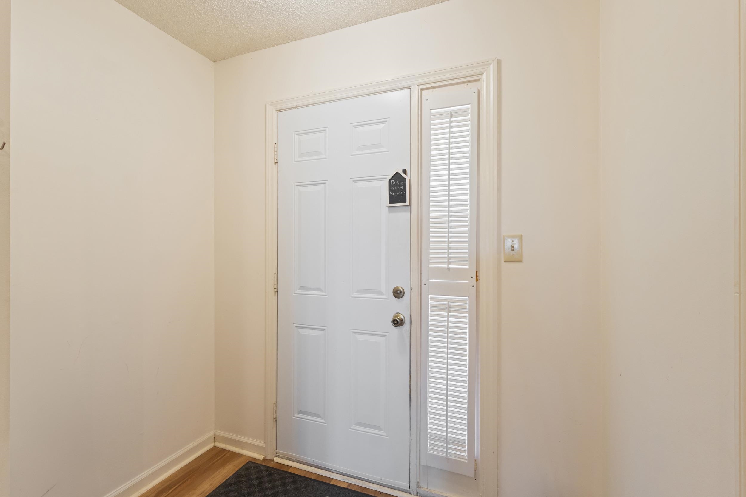 1095 Plantation Dr. W Property Photo 9