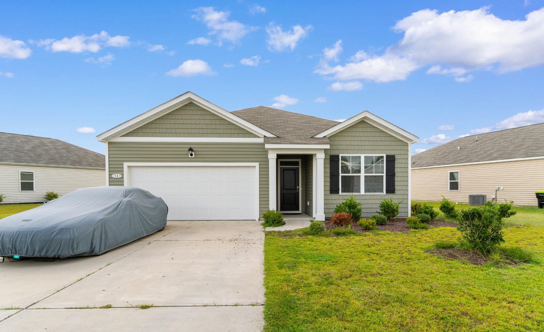 1143 Sennema Circle Property Photo 1