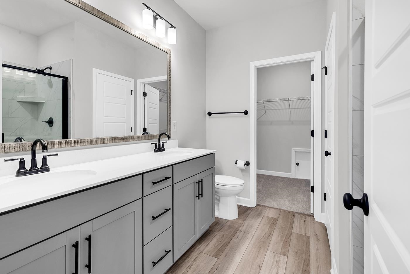 408 Ireland Way Property Photo 27