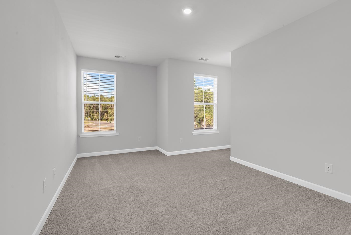408 Ireland Way Property Photo 35